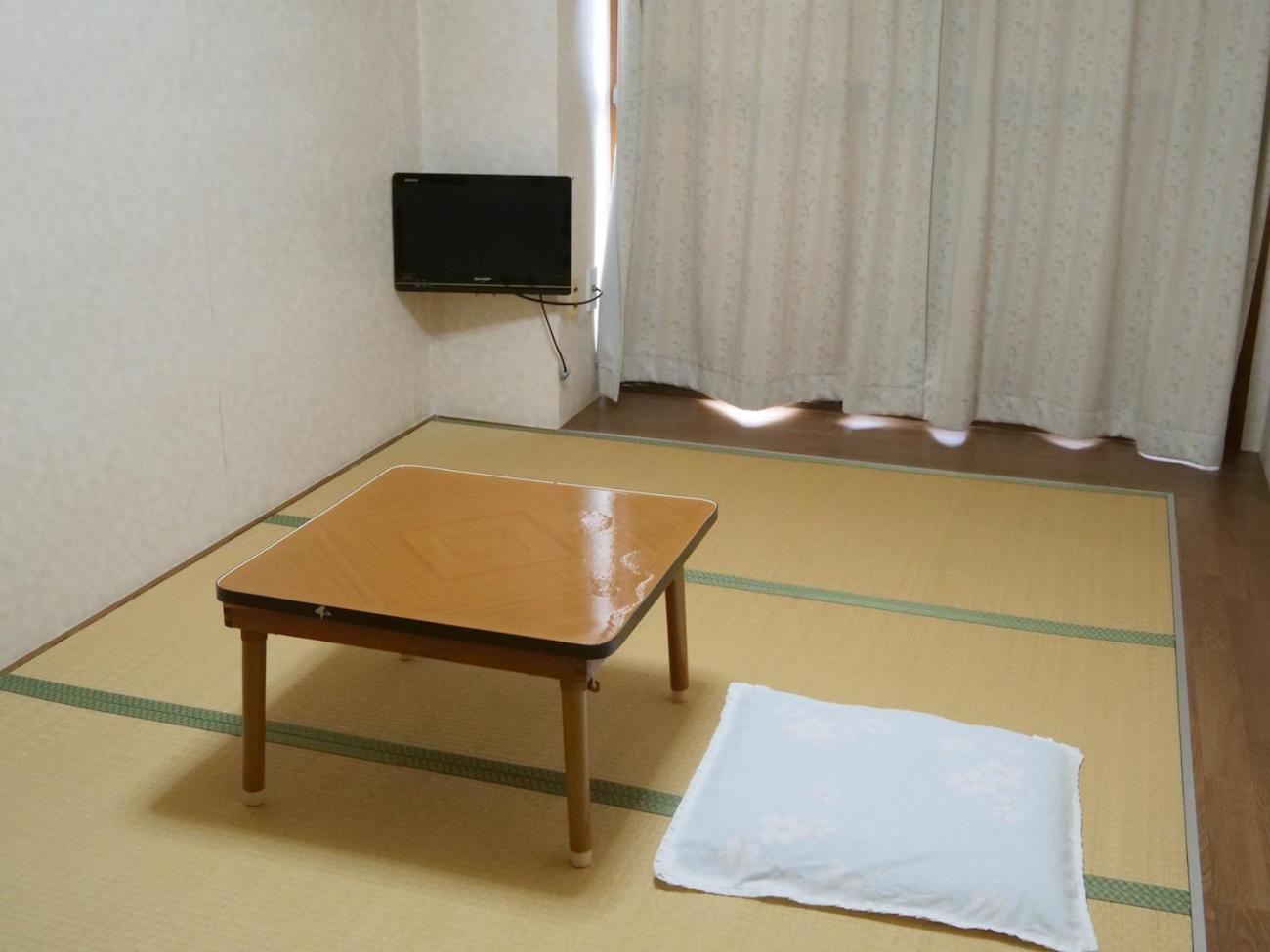 Japanese-Style Room