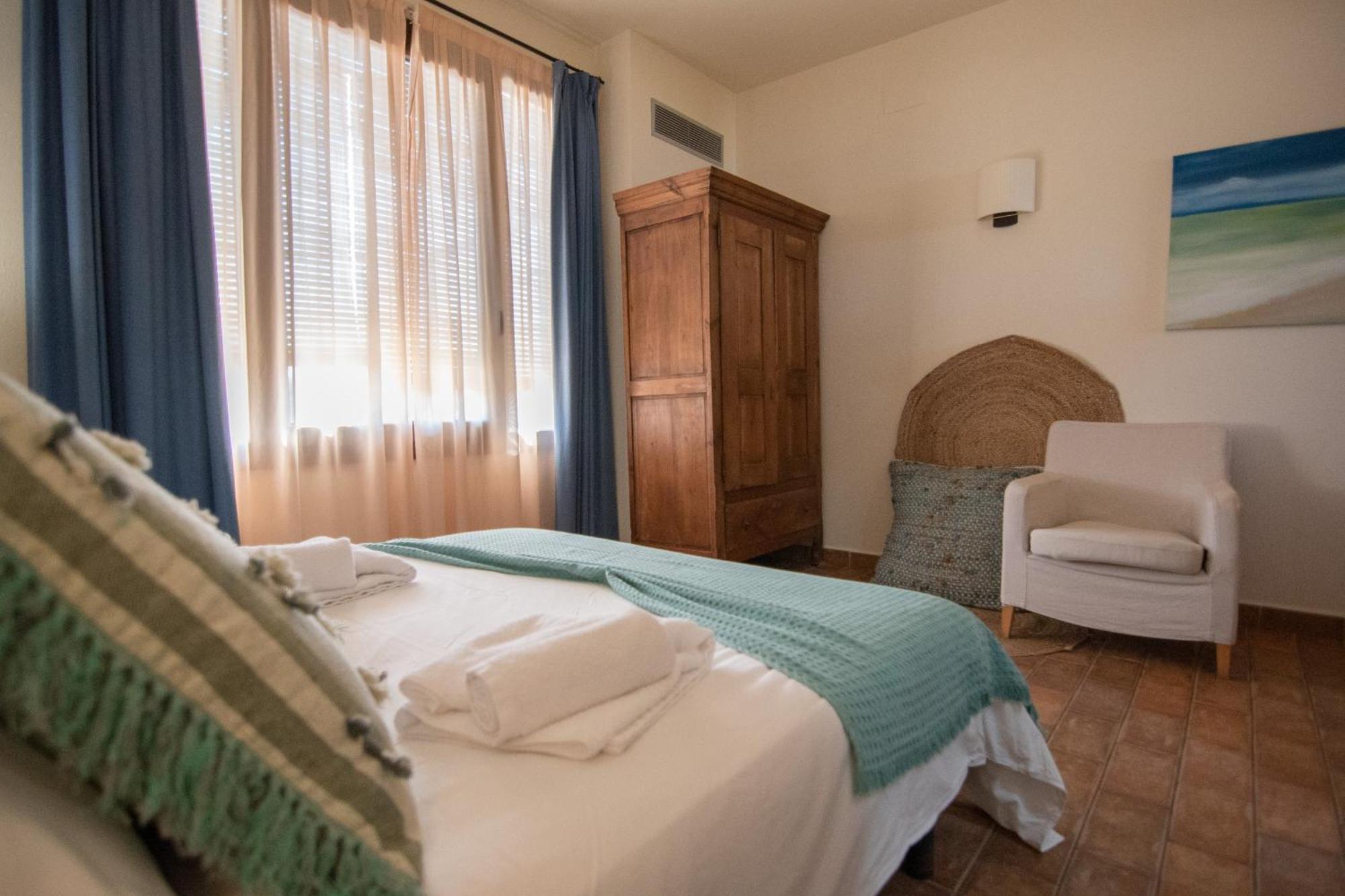 Double Room,1652758973:JPEG