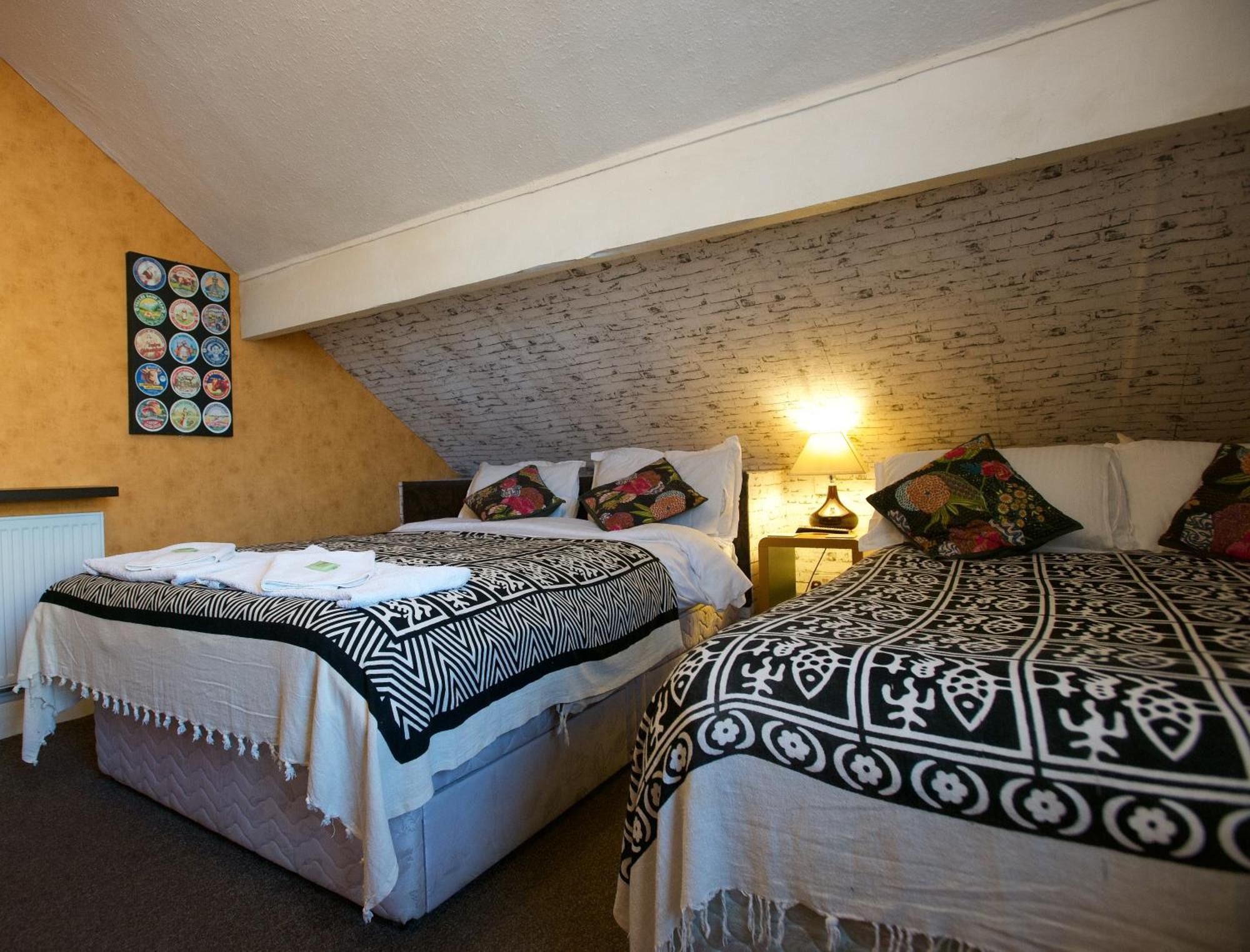 Family Room with Private Bathroom,1659502042:JPEG