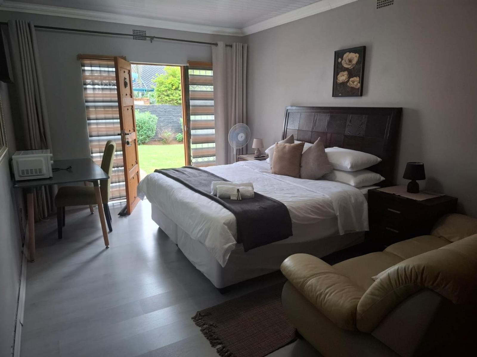 King Room with Pool View