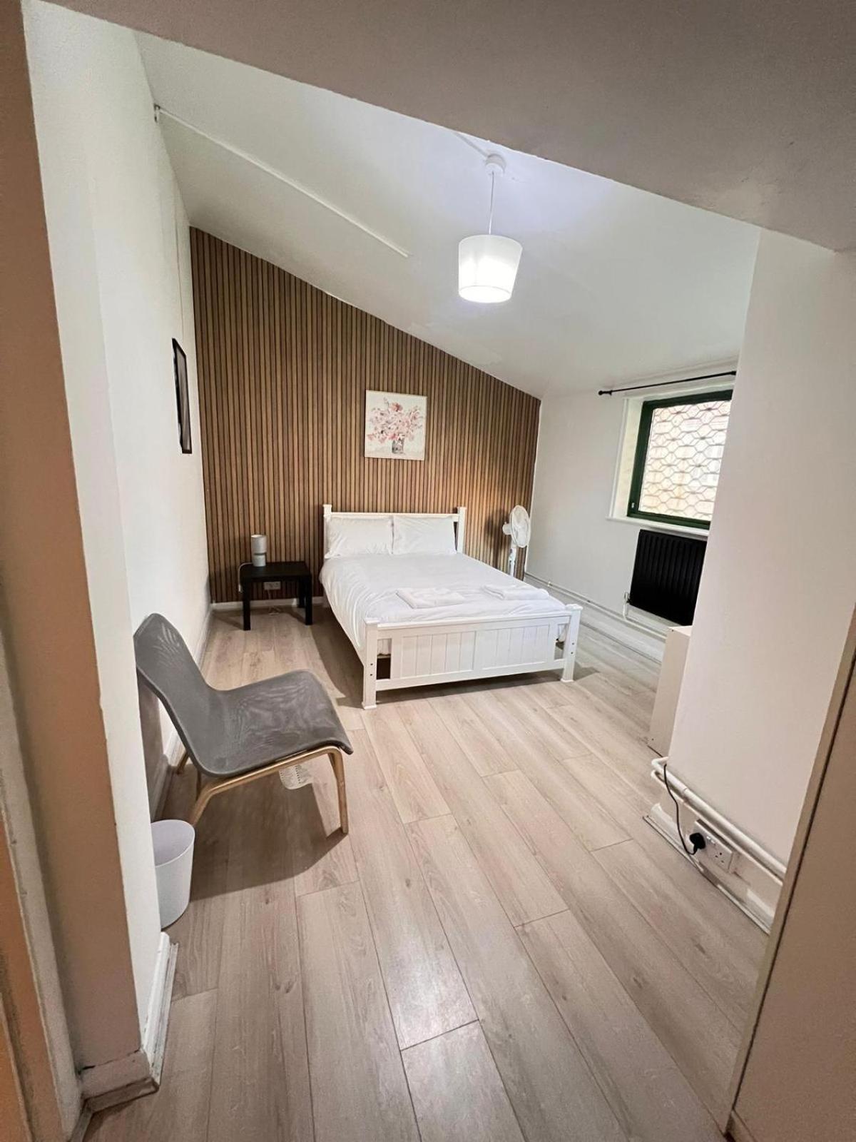 Double Room,1661215901:JPEG