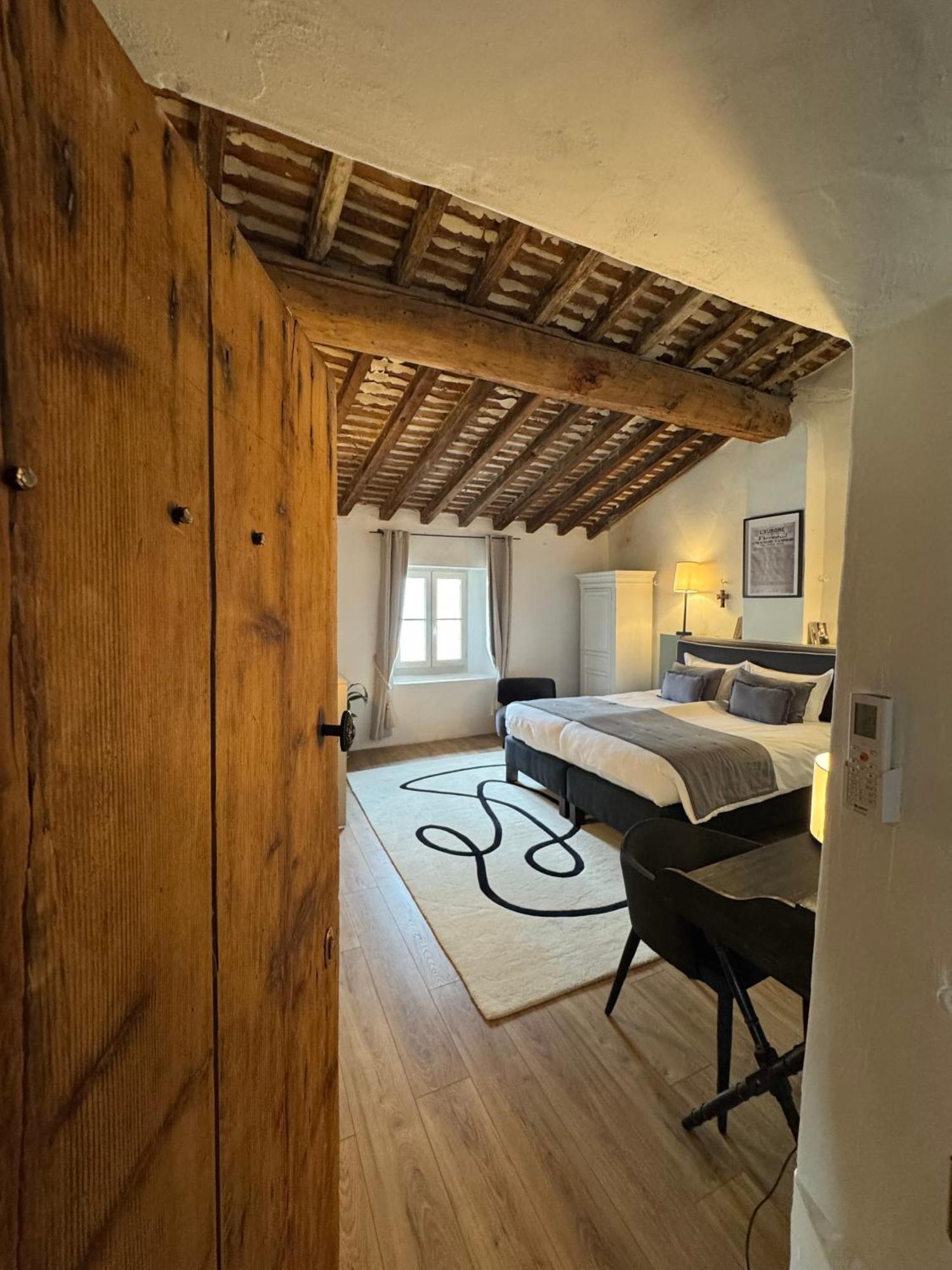Deluxe Double or Twin Room with City View