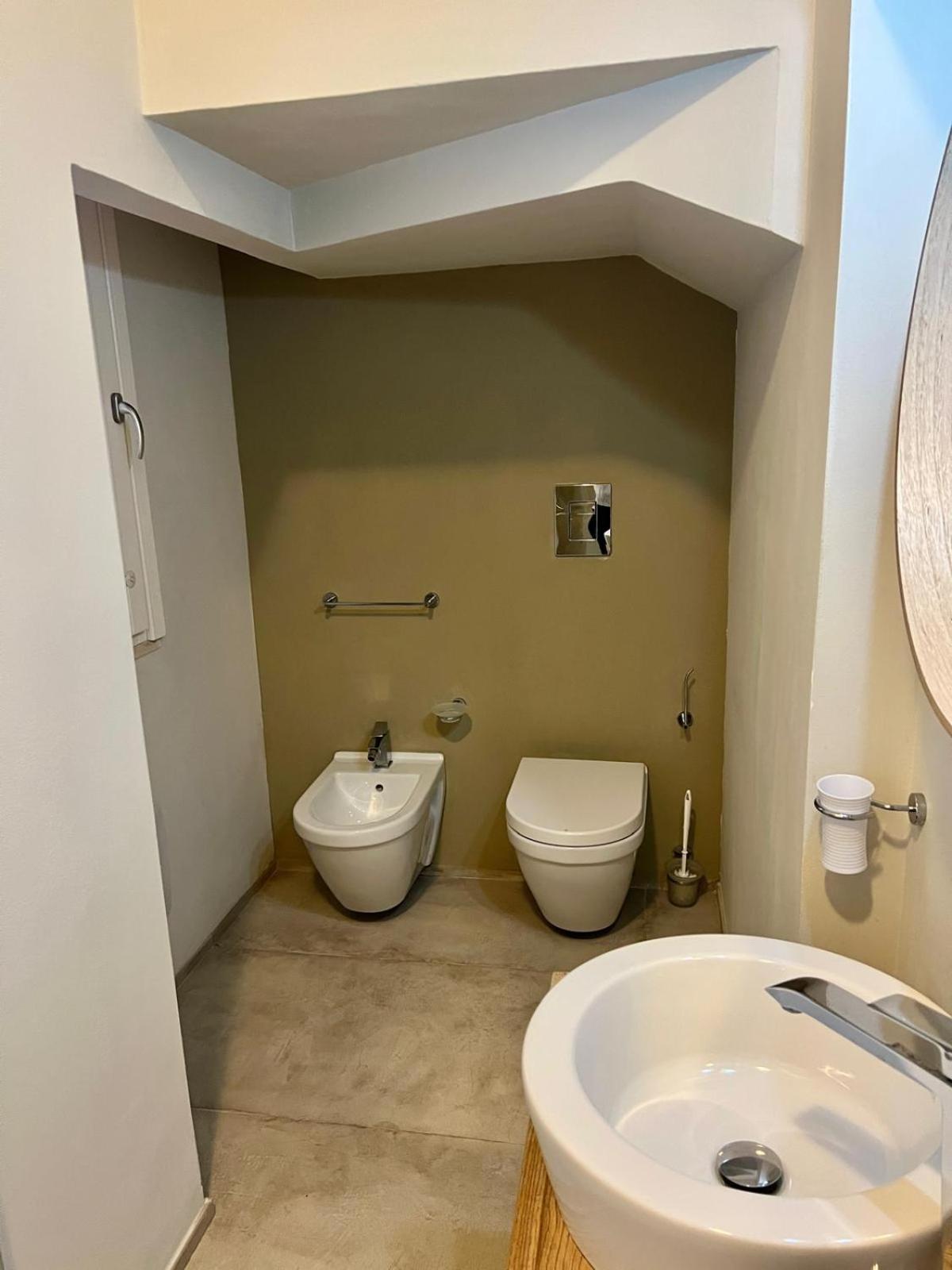 Double Room Private Bathroom
