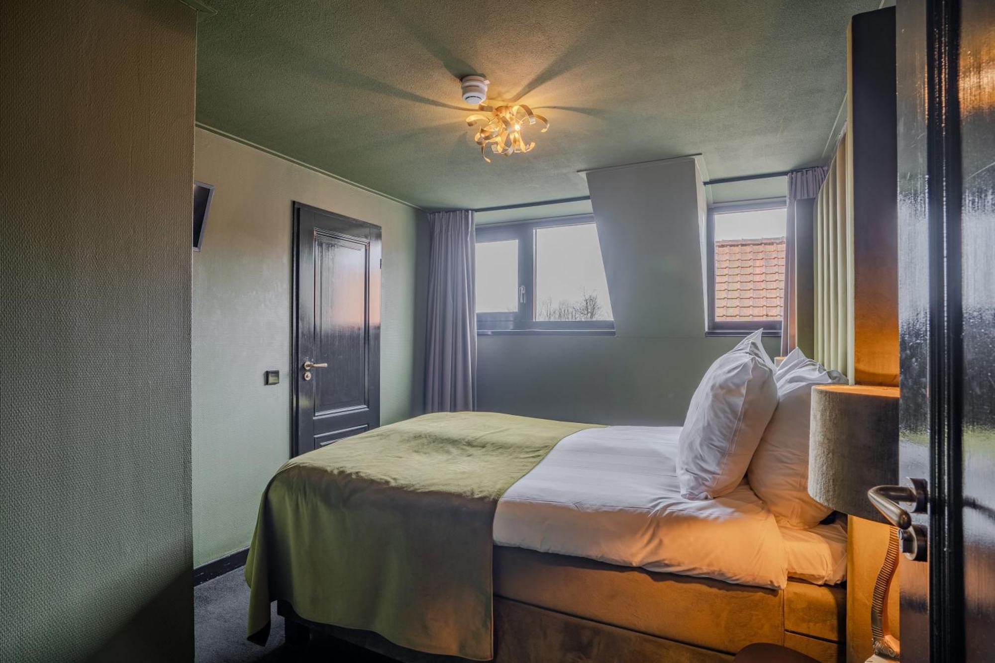 Double Room,1665545538:JPEG