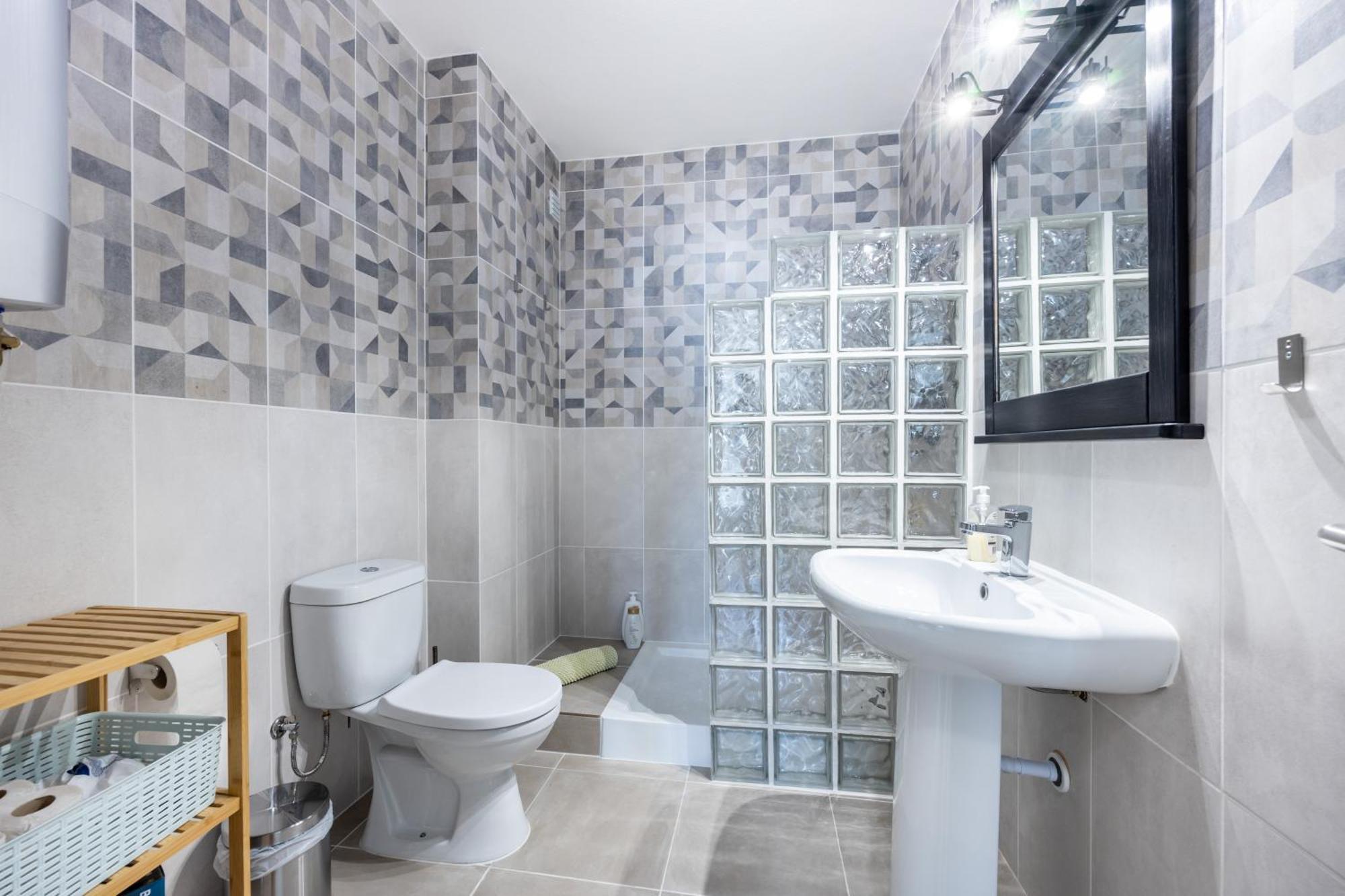 Double or Twin Room with Shared Bathroom