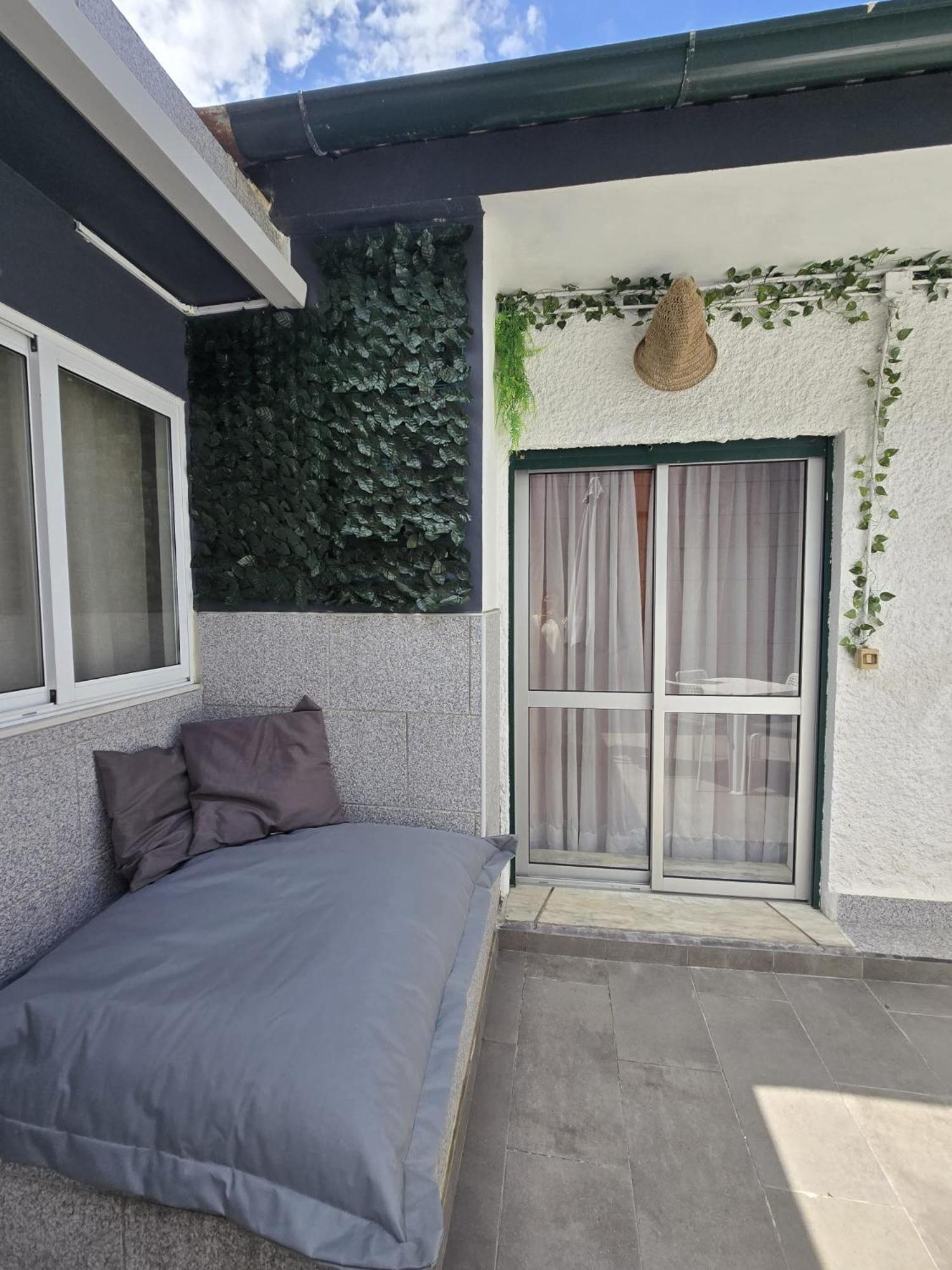 Apartamento de 2 dormitorios sin vistas