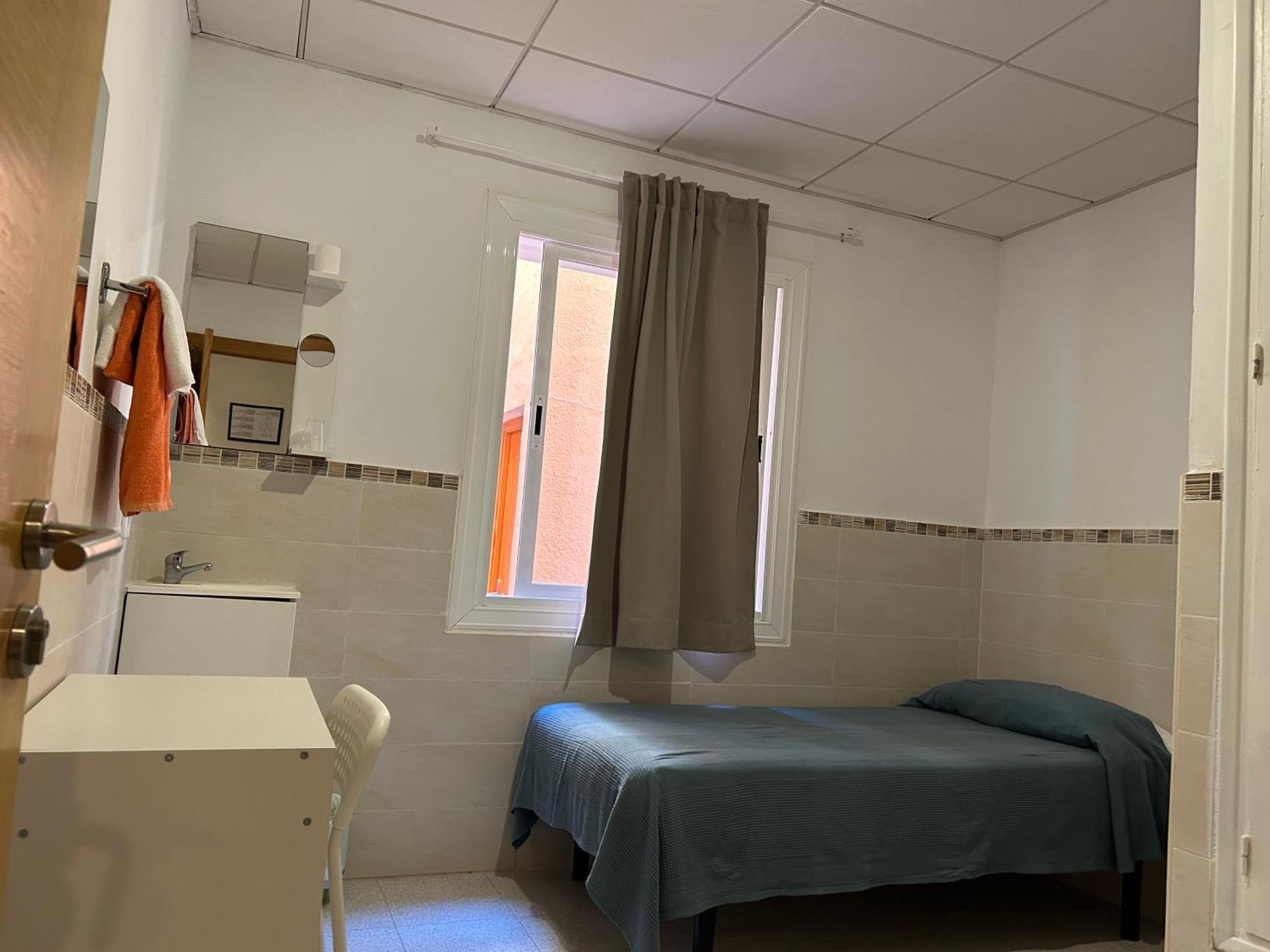 Eenpersoonskamer met Gedeelde Badkamer