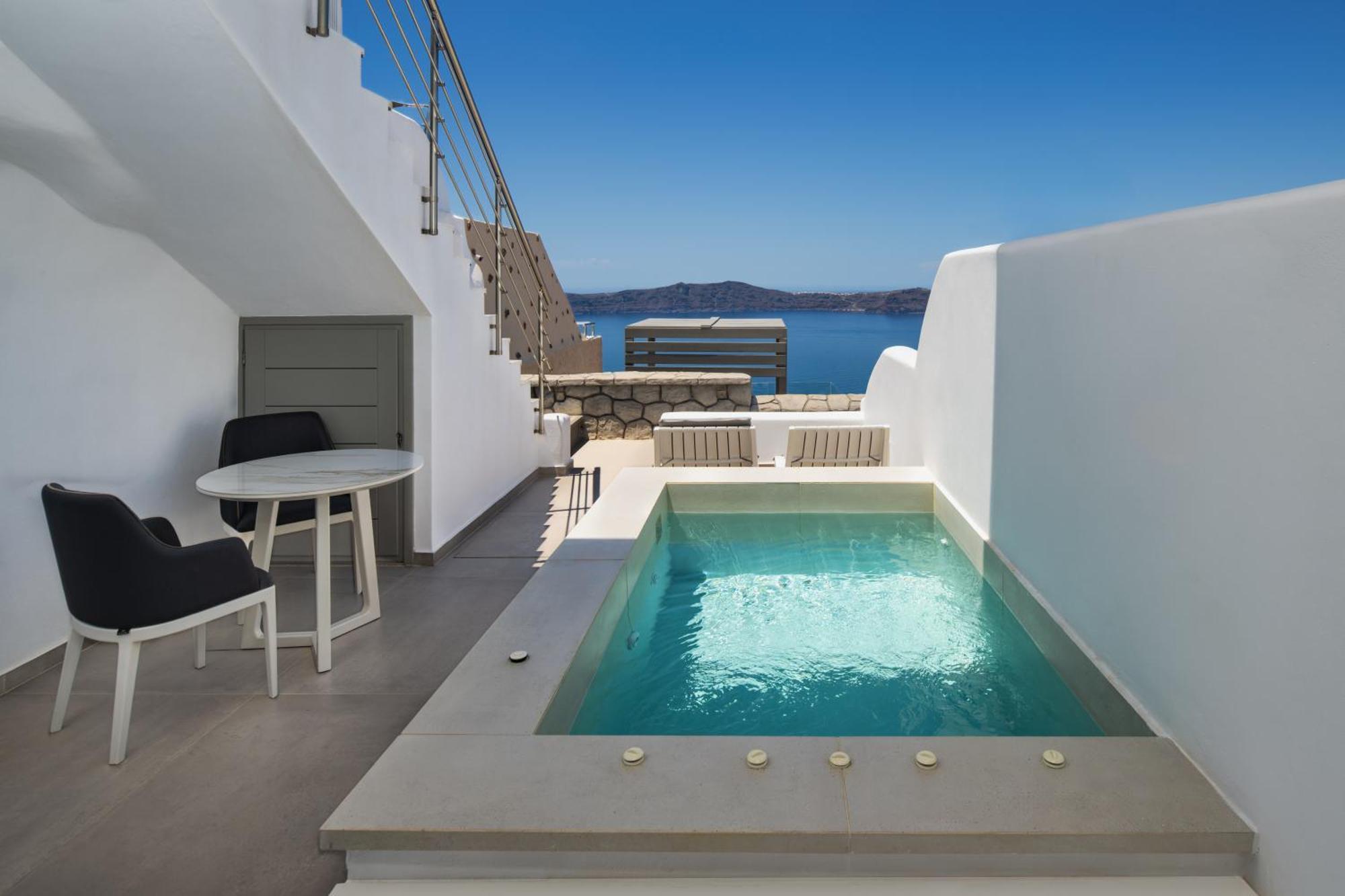 Suite with Outdoor Tub