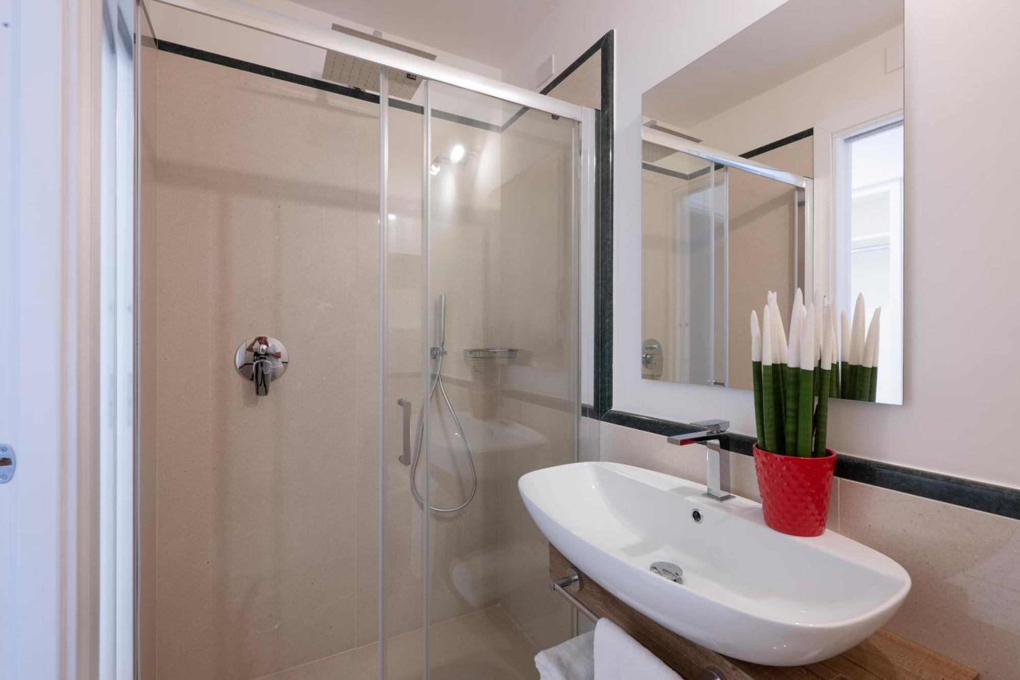 Camera Matrimoniale con Bagno Privato