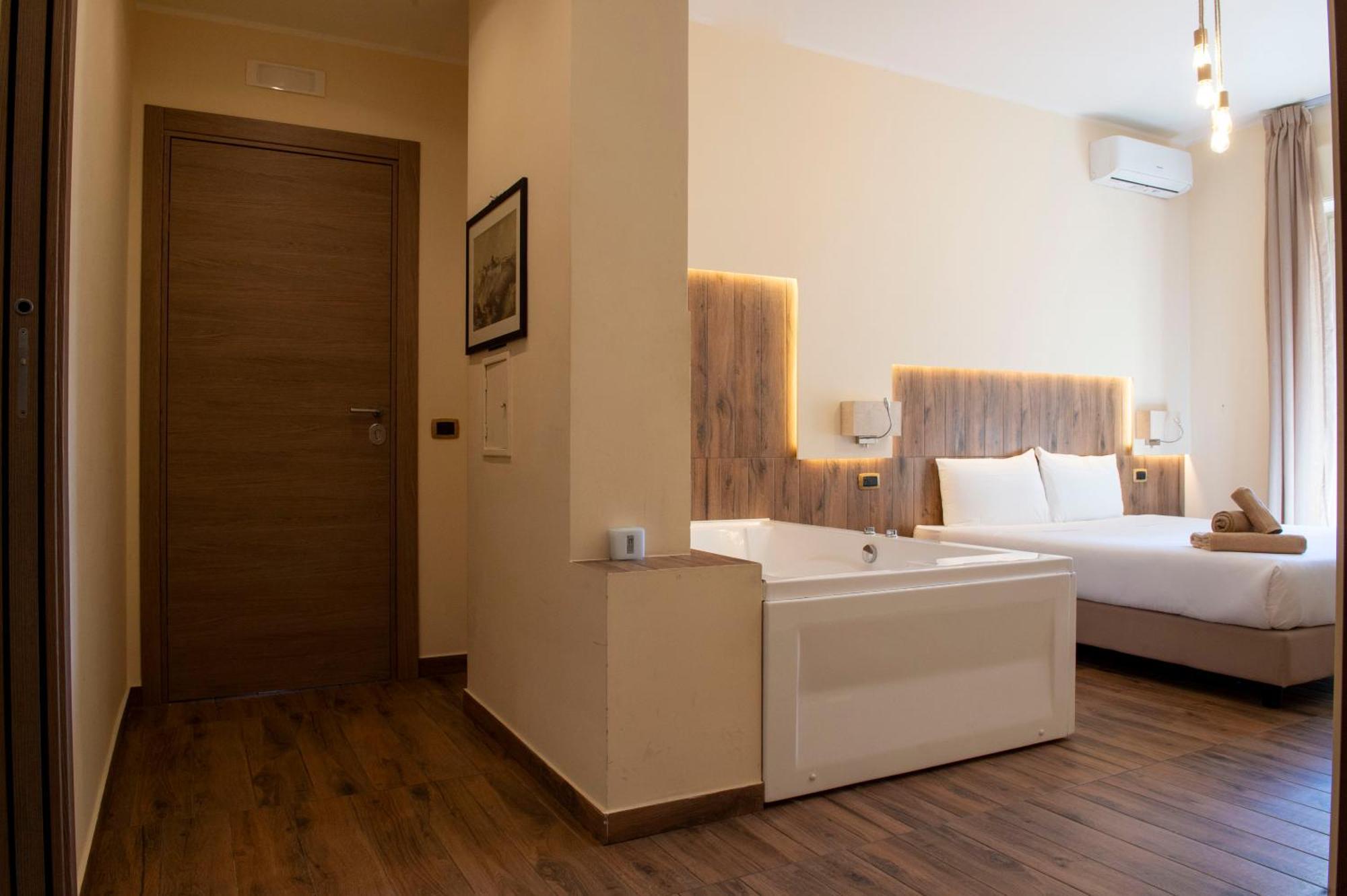 Double Room Spa Bath