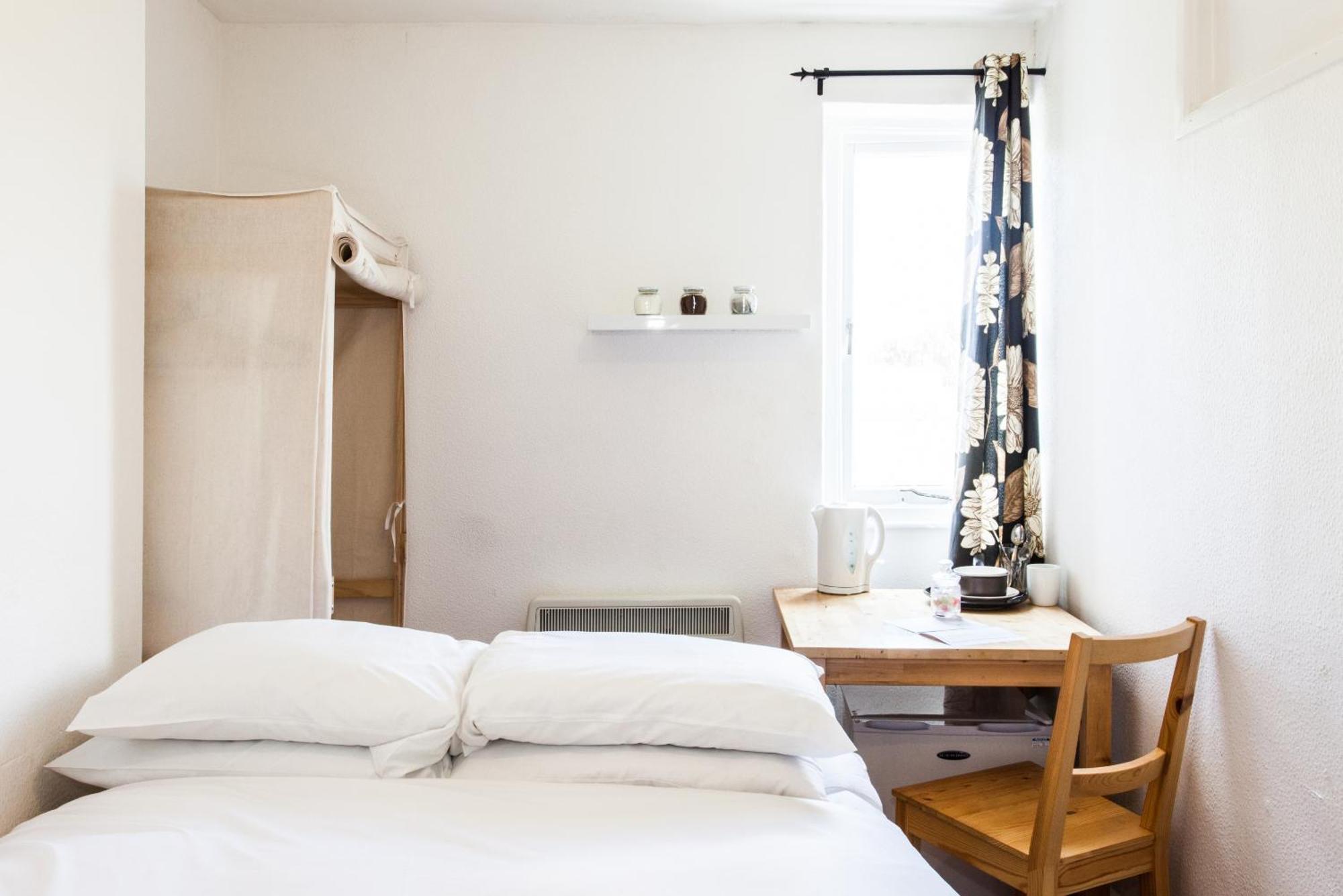 Small Single Room,1698195275:JPEG