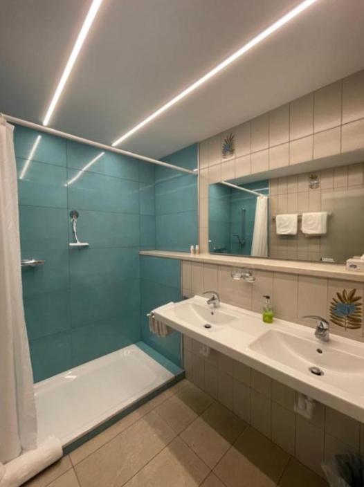 Doppelzimmer mit Balkon