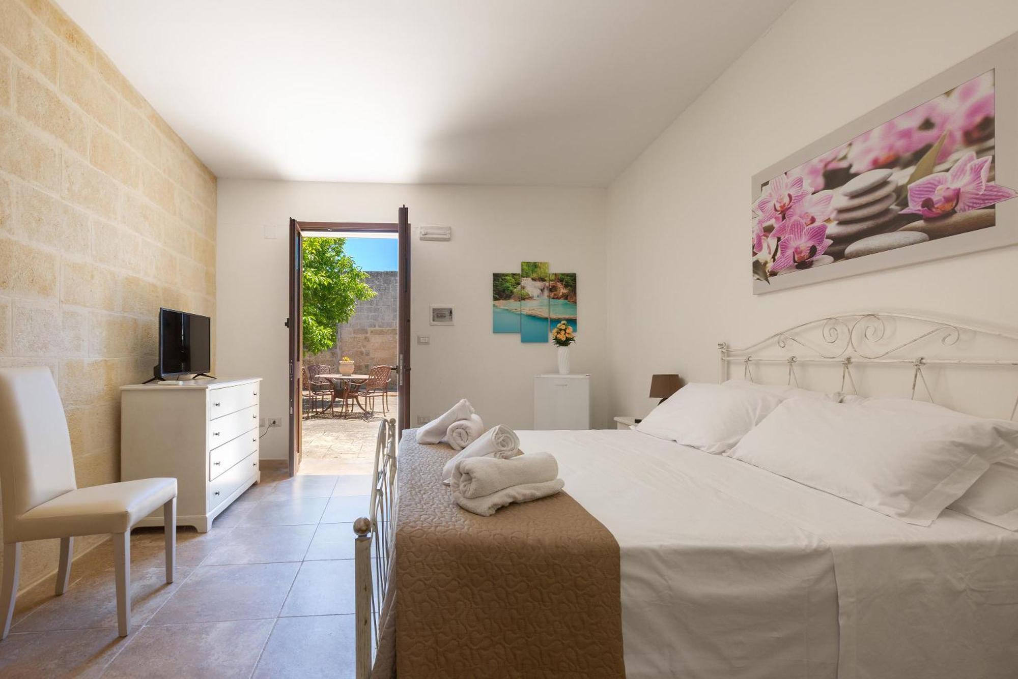 Double Room,1699418457:JPEG
