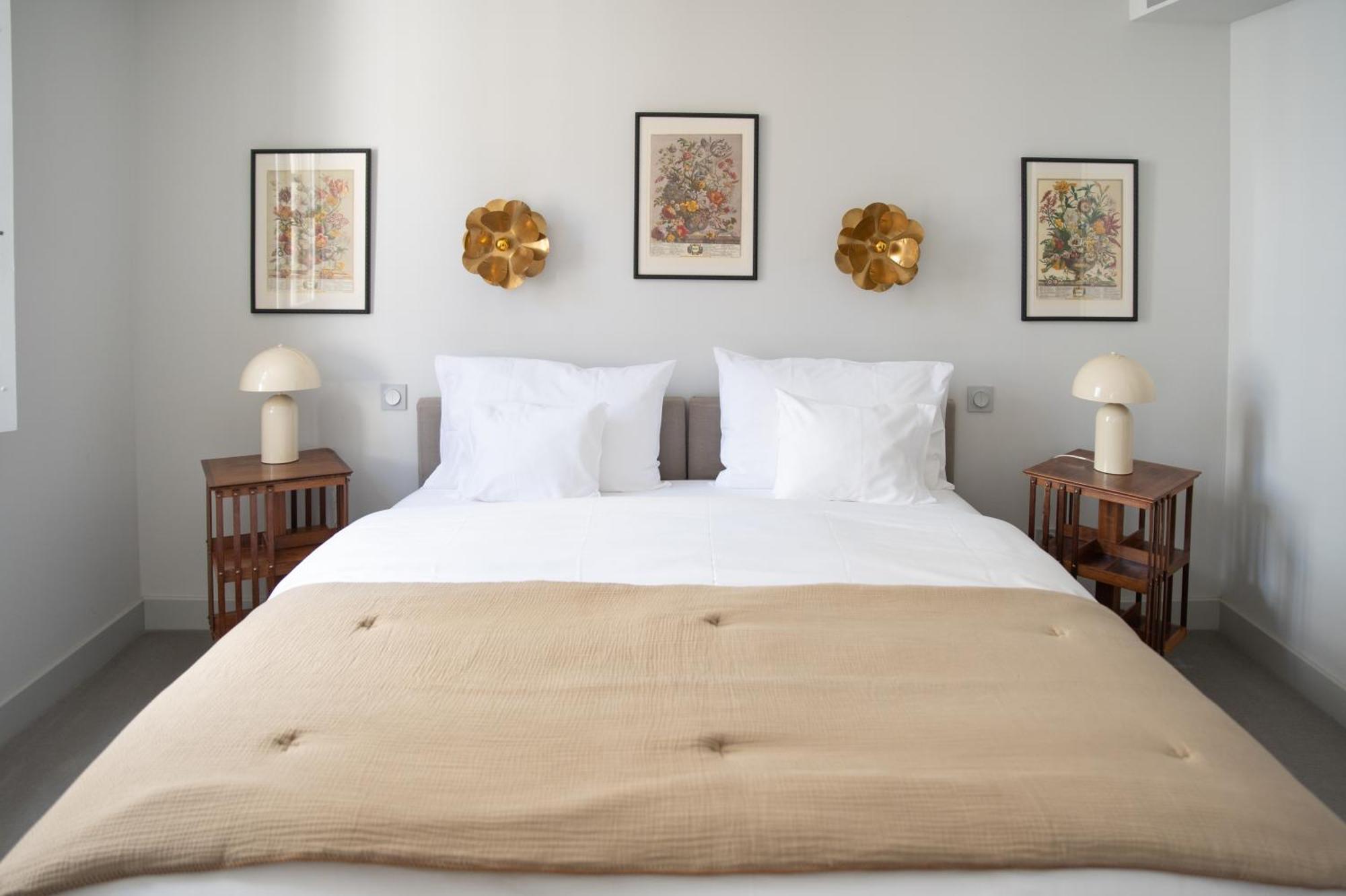 Deluxe King Room,1704533551:JPEG