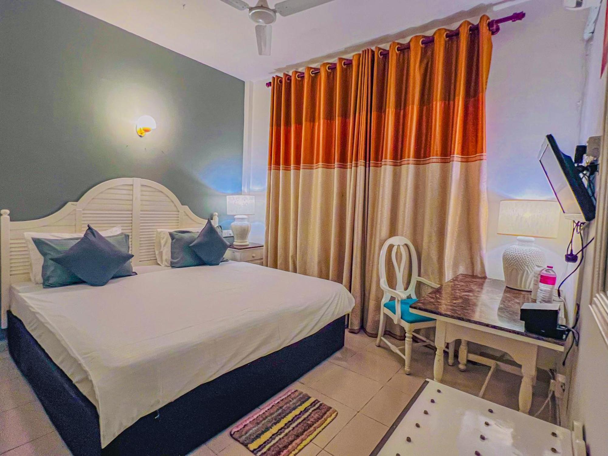 Deluxe Double Room with Balcony