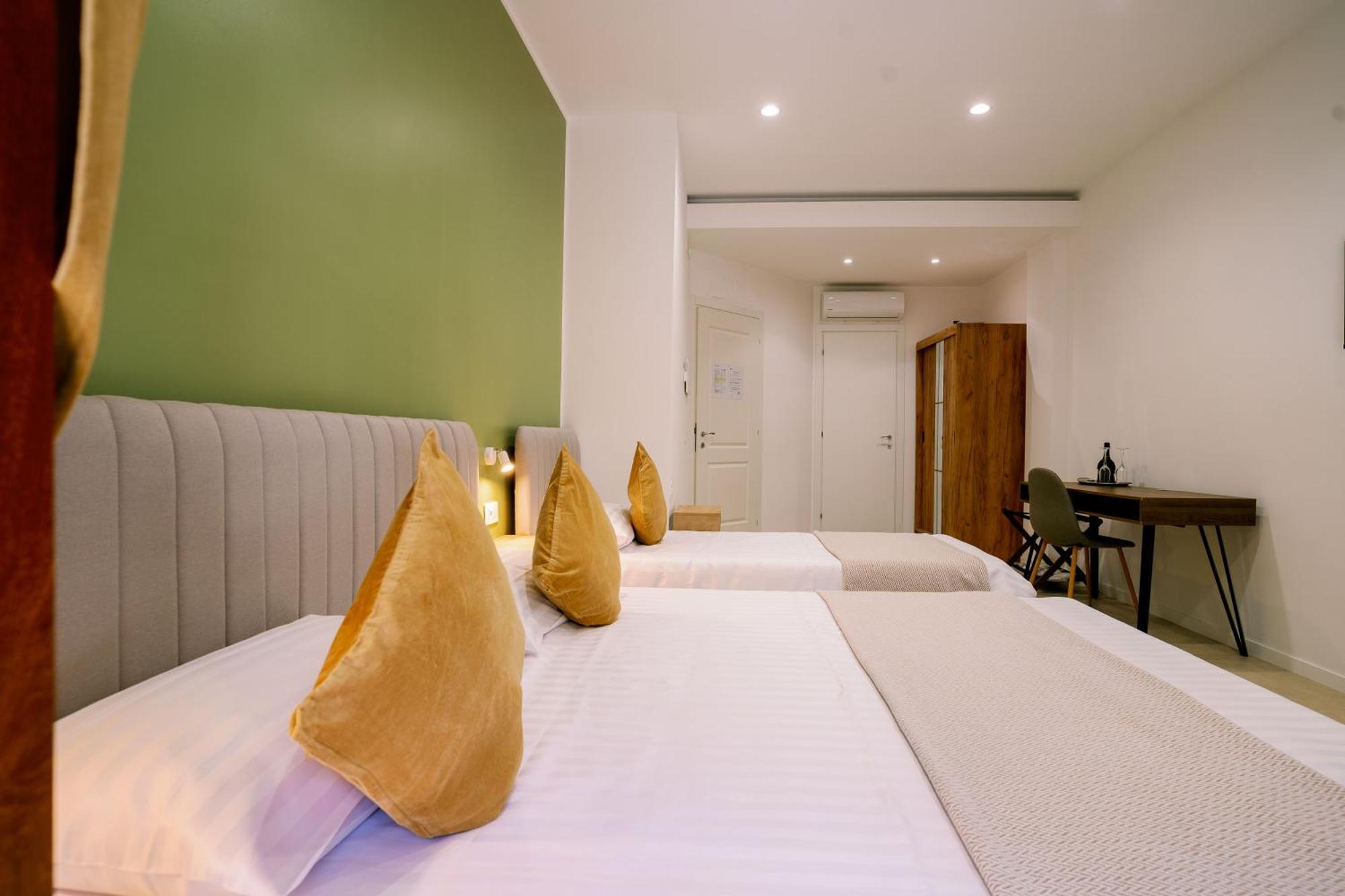 Triple Room Balcony