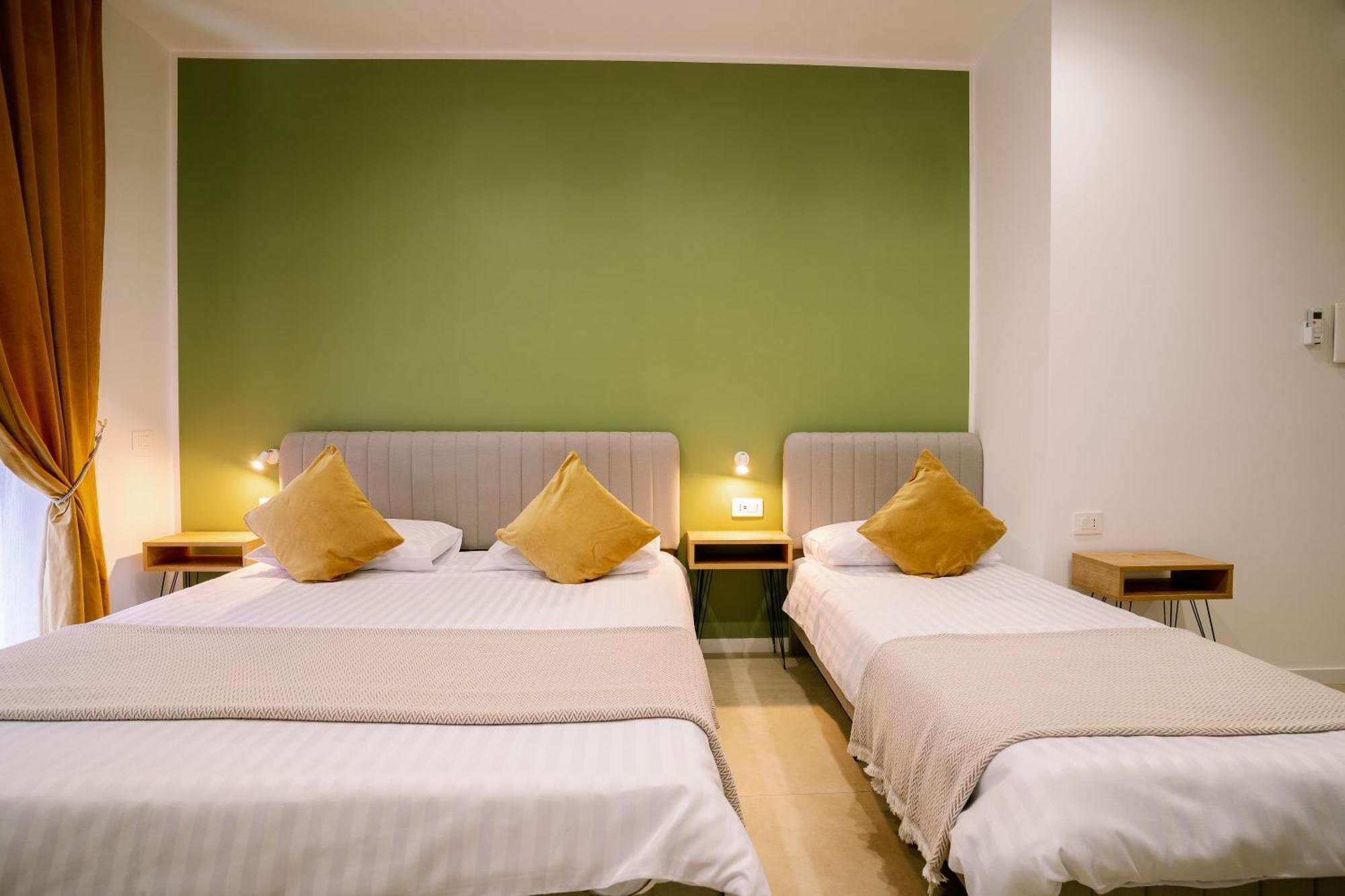 Triple Room Balcony