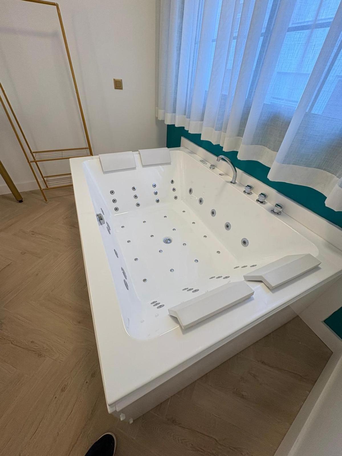 Habitación Doble con bañera de hidromasaje