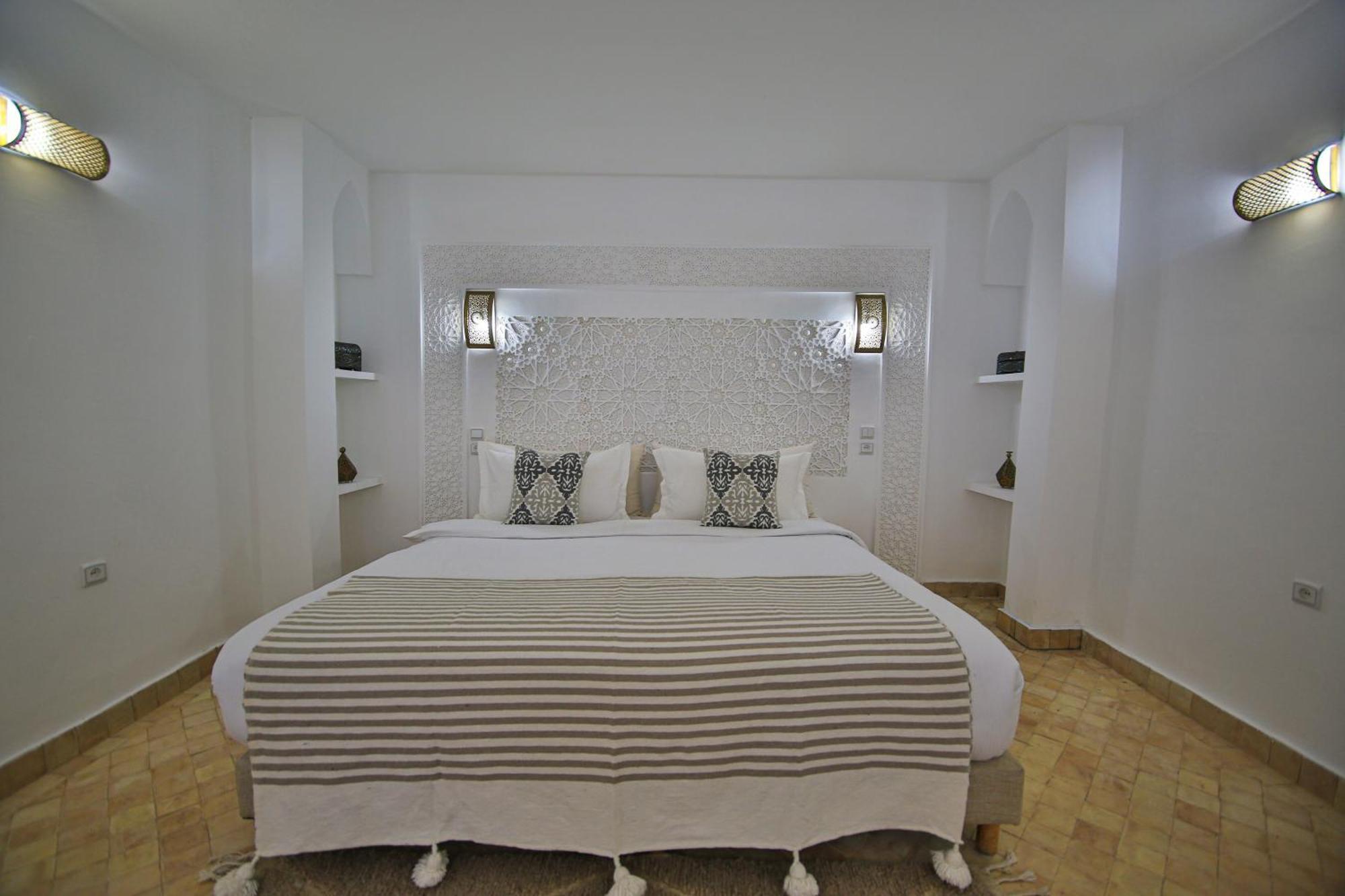 Deluxe Zimmer mit Kingsize-Bett