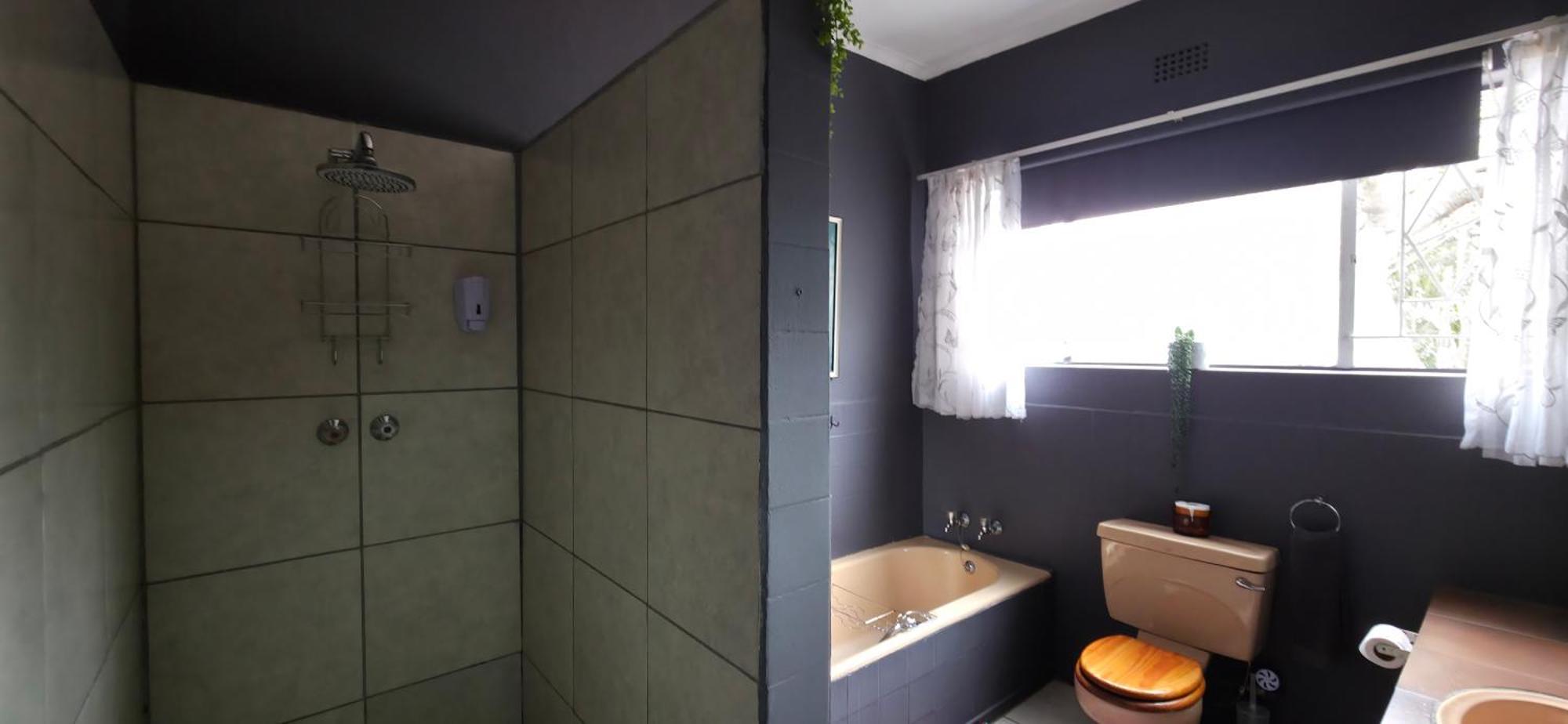 Triple Room with Bathroom