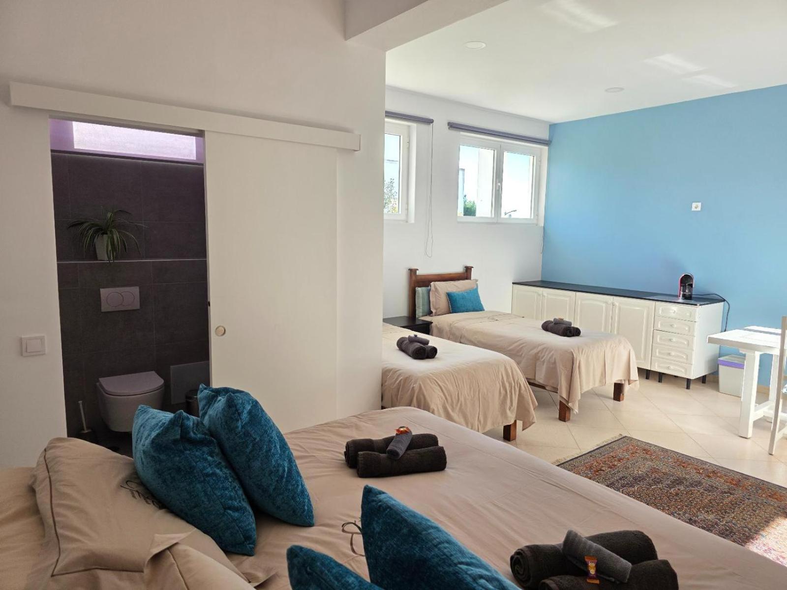 Habitación Cuádruple con baño