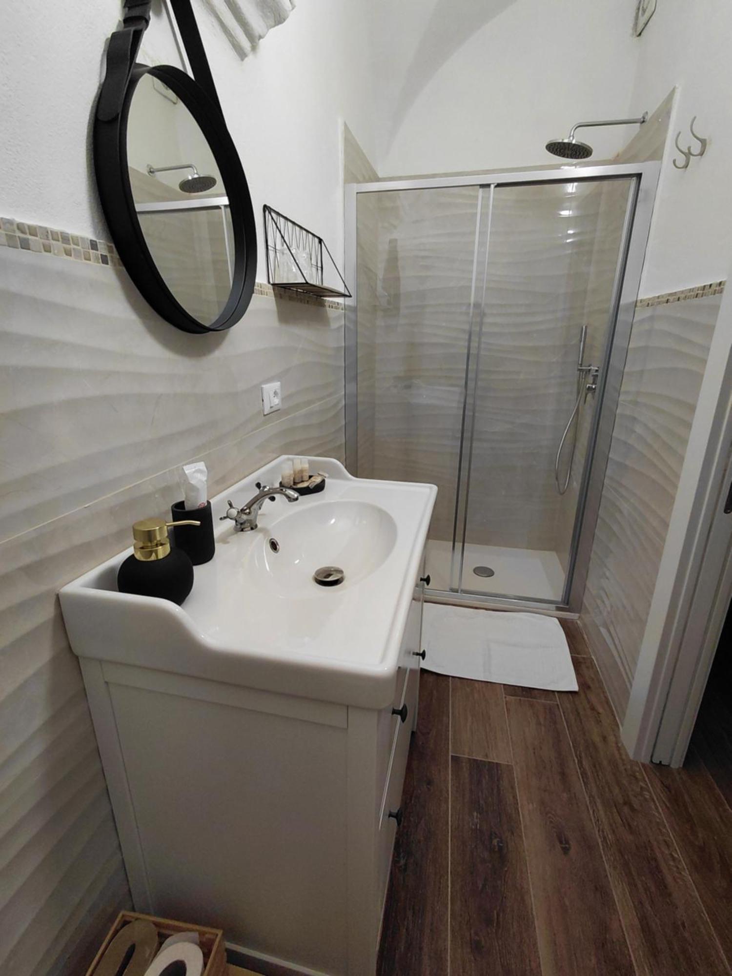 Camera Doppia con Letti Singoli con Bagno Privato