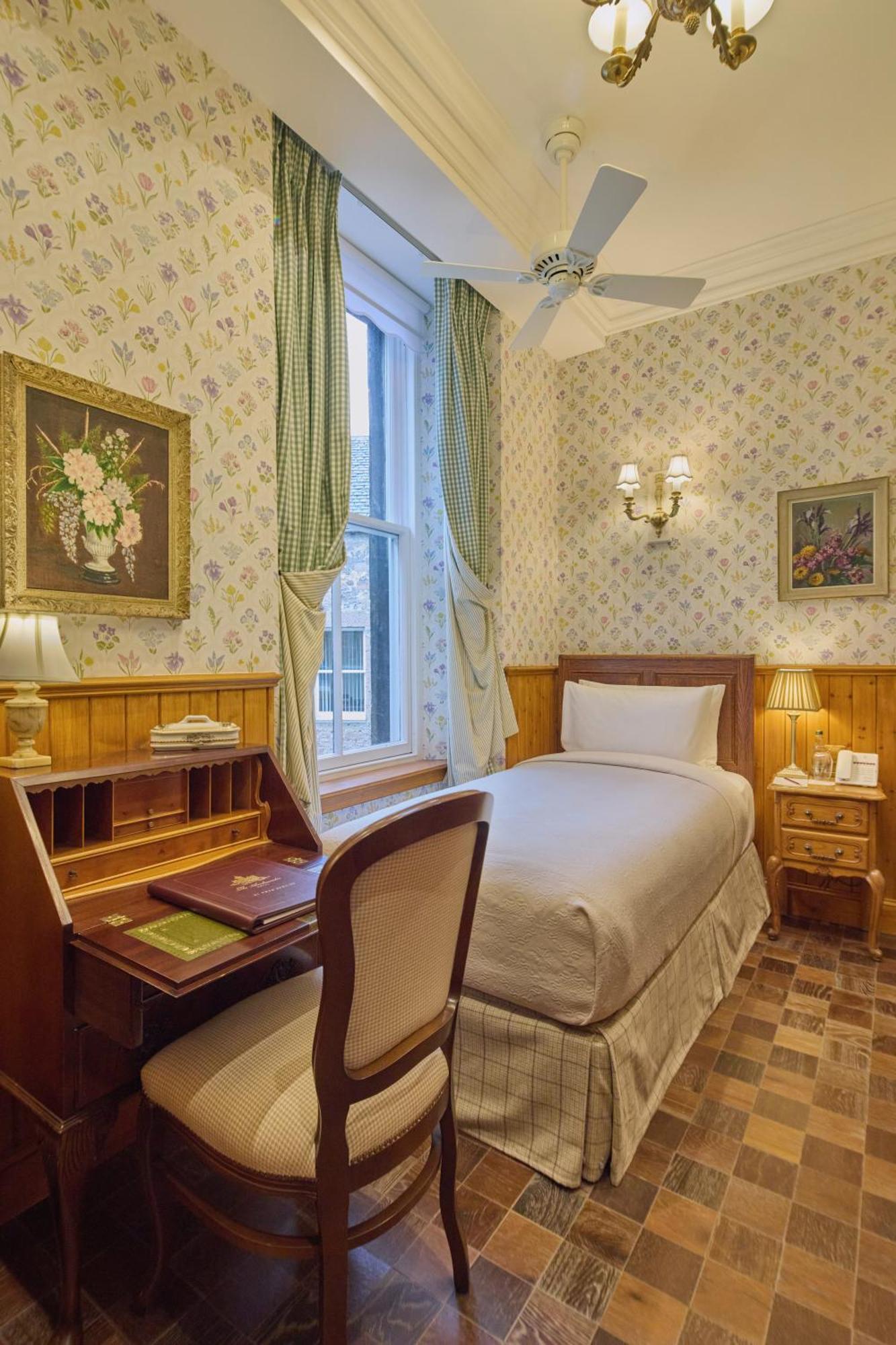 Single Room,1742813731:JPEG