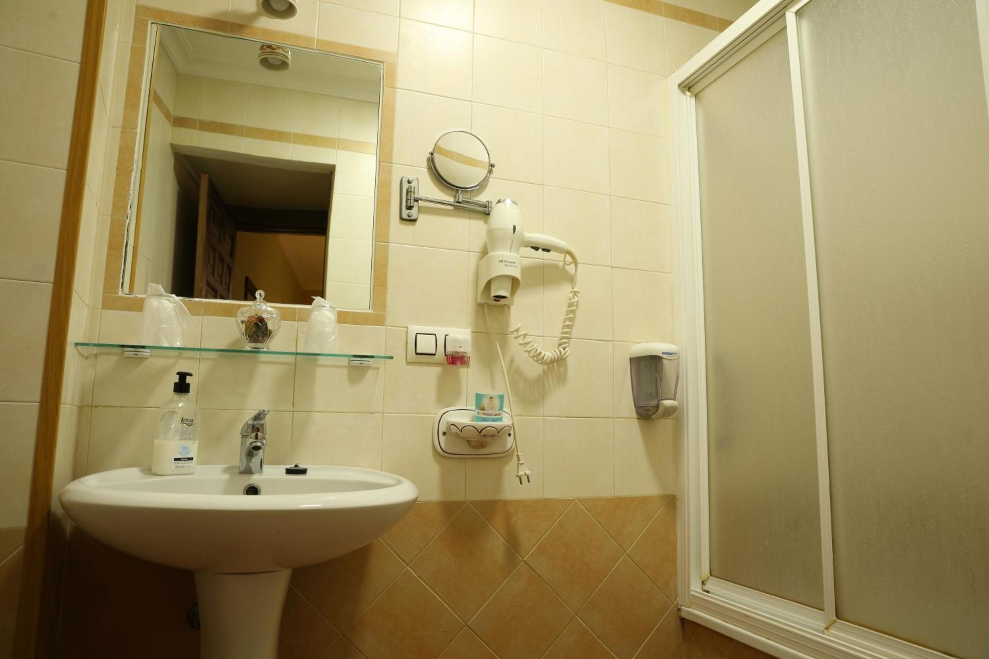 Habitación Doble Deluxe con cama supletoria