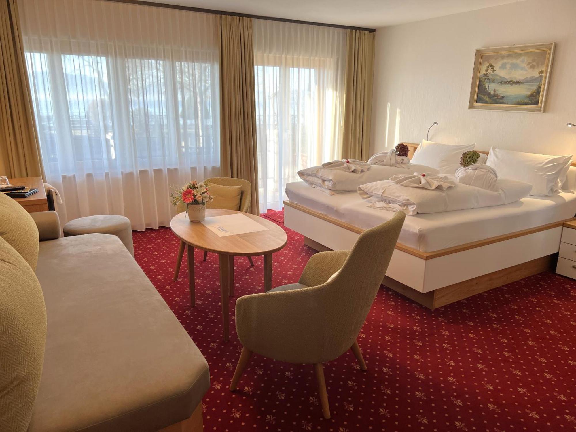 Doppelzimmer mit Seeblick