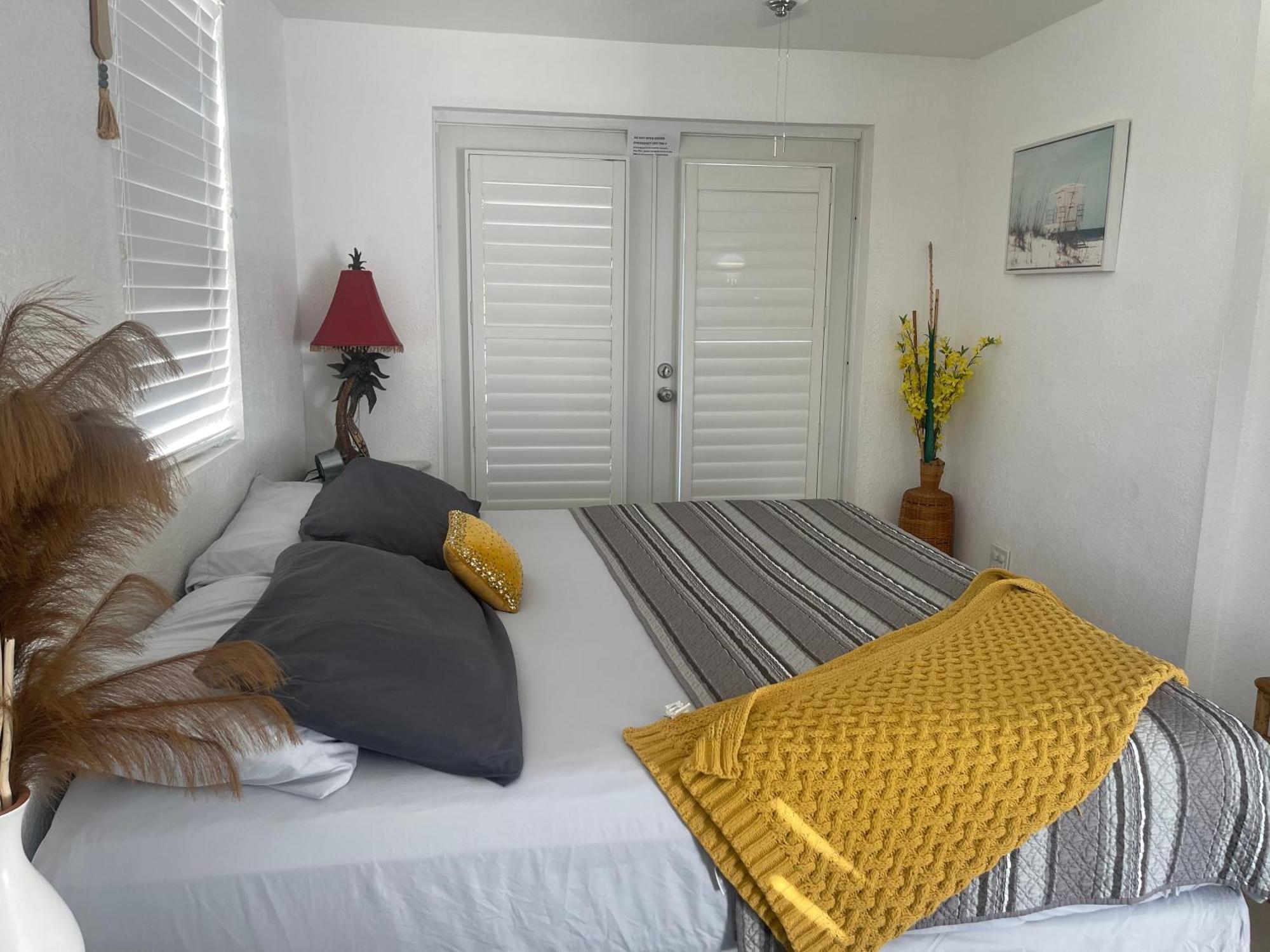Deluxe King Suite