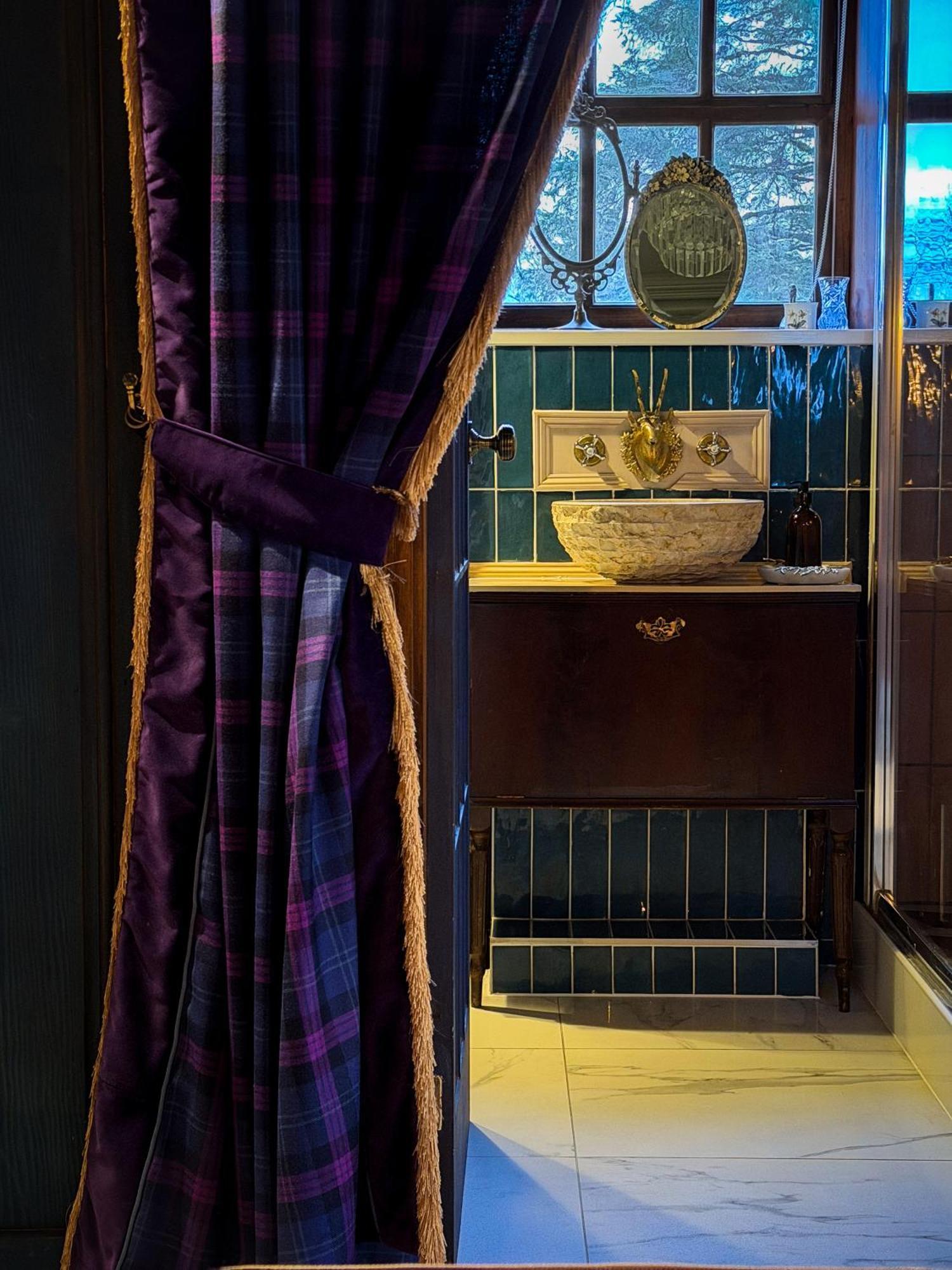 Suite with Garden View