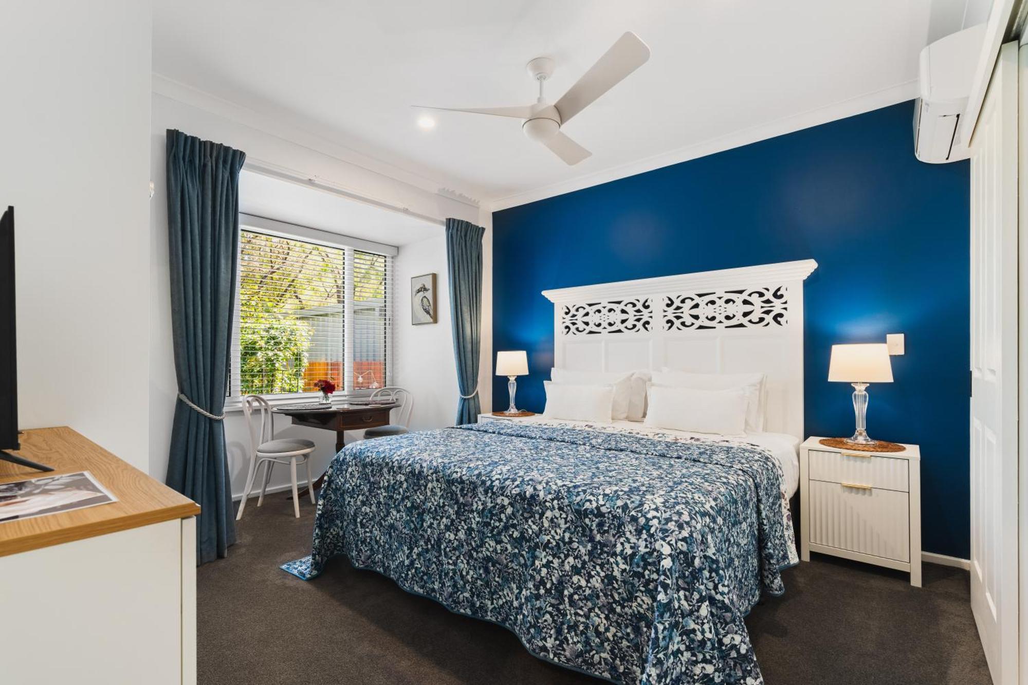Superior King Room (Room 4)