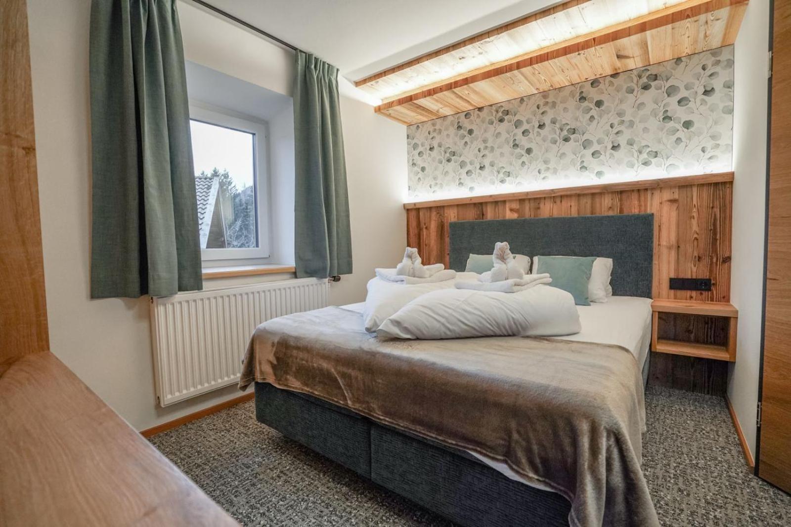 Double Room,1756508604:JPEG