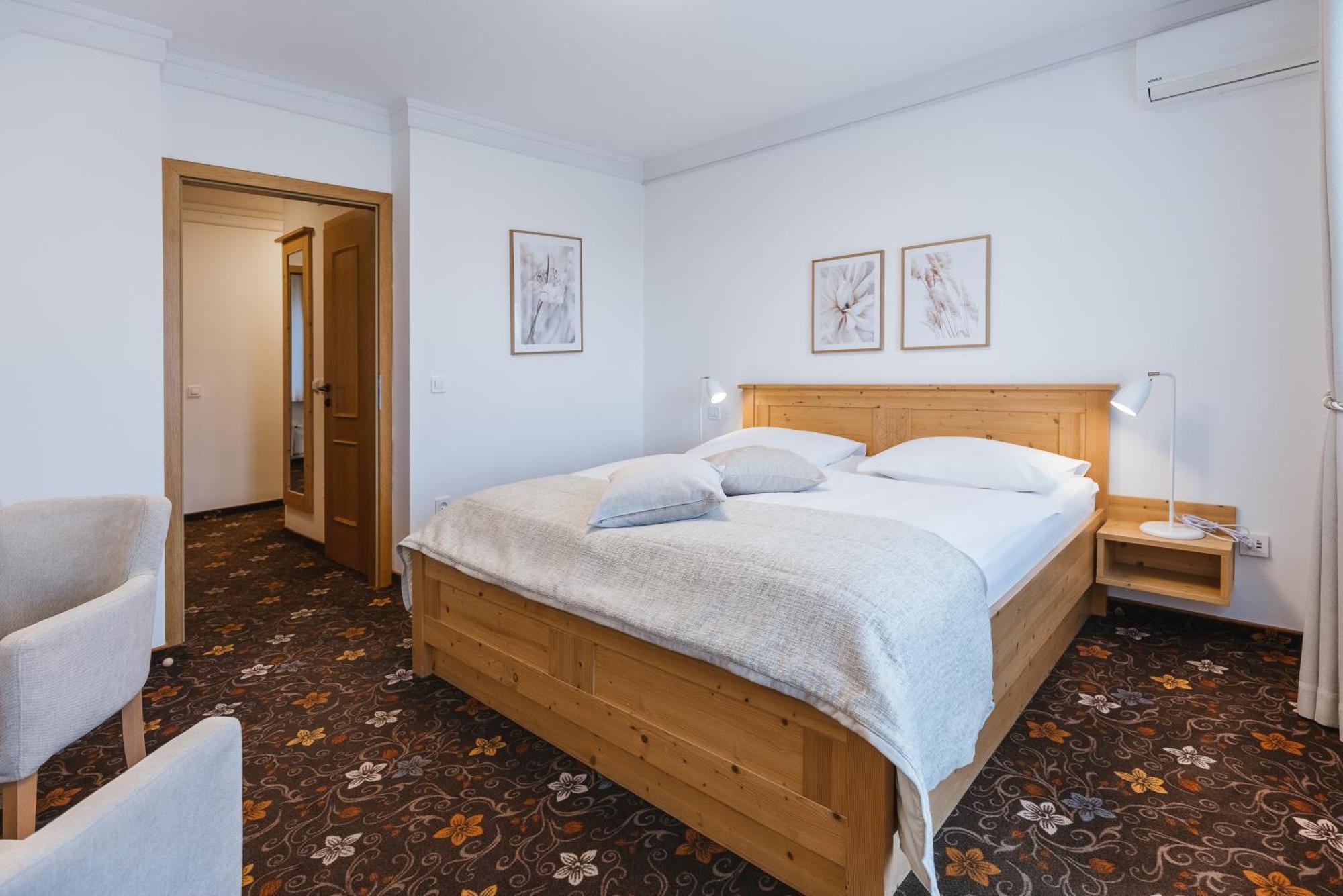 Familienzimmer mit Balkon