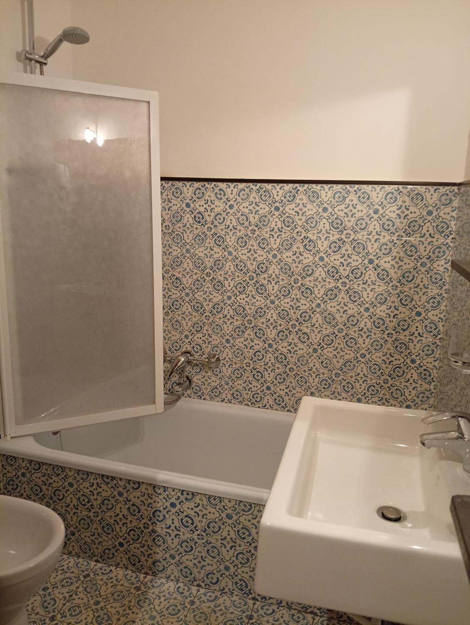 Double Room,1758426338:JPEG
