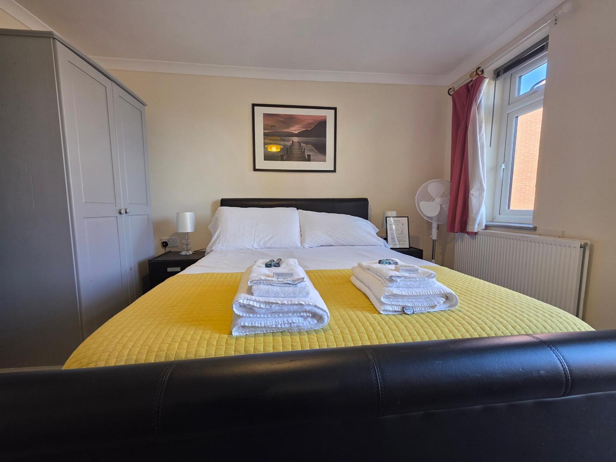 Kandy Double Room with Private Bathroom