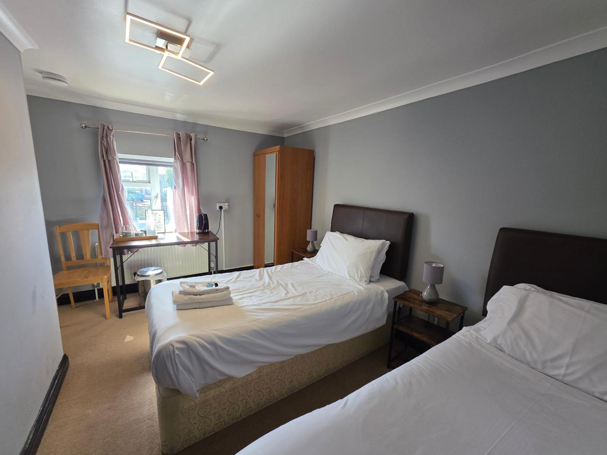 Holt Double or Twin Room with Private Bathroom
