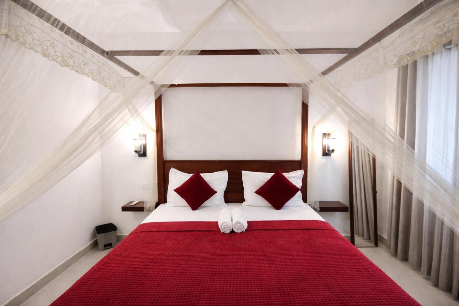 Queen Room
