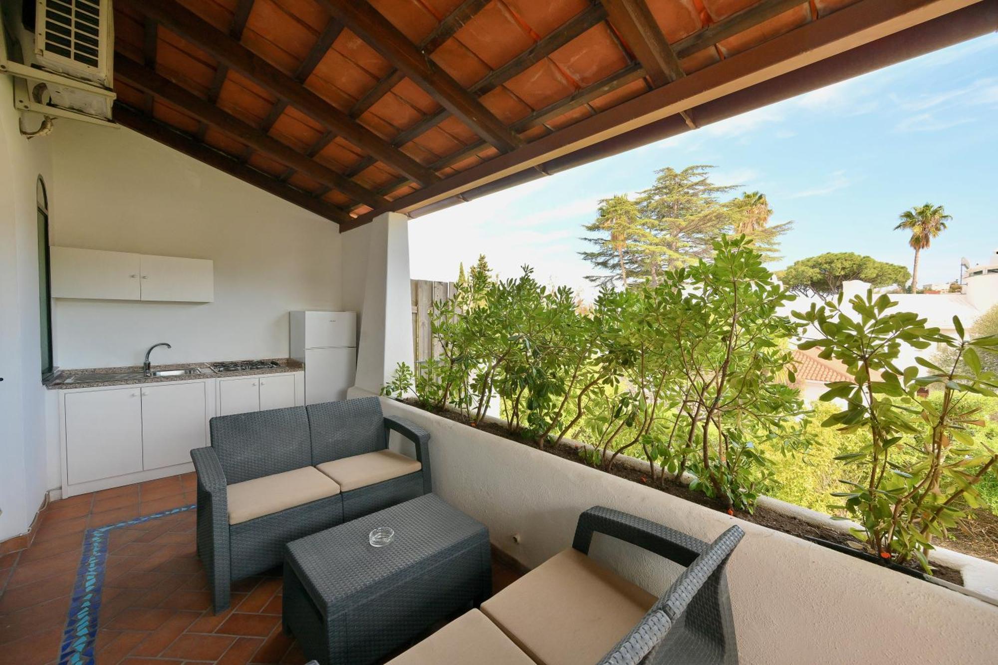 Studio with Terrace