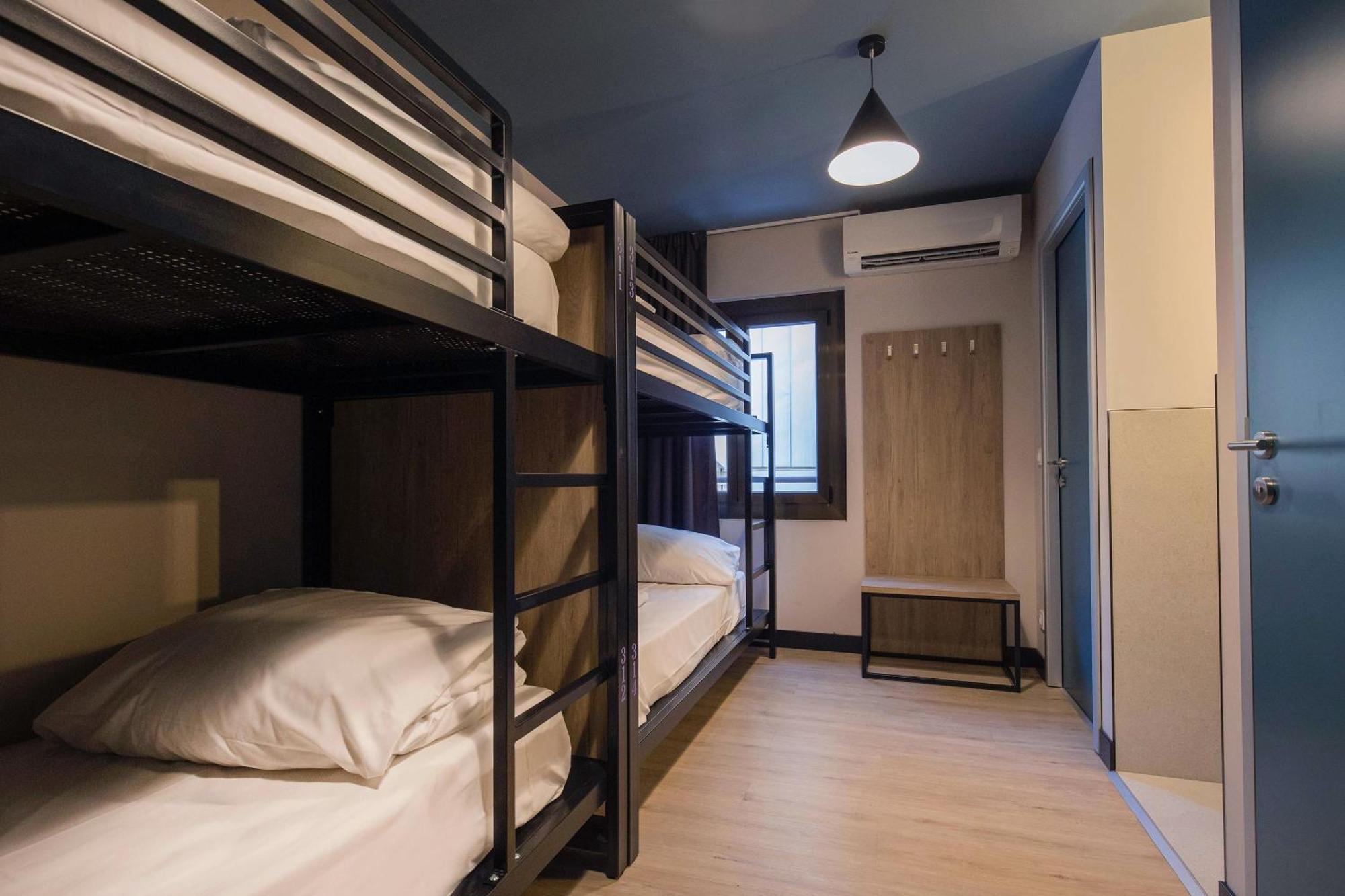 Bed 4-Bed Female Dormitory Room