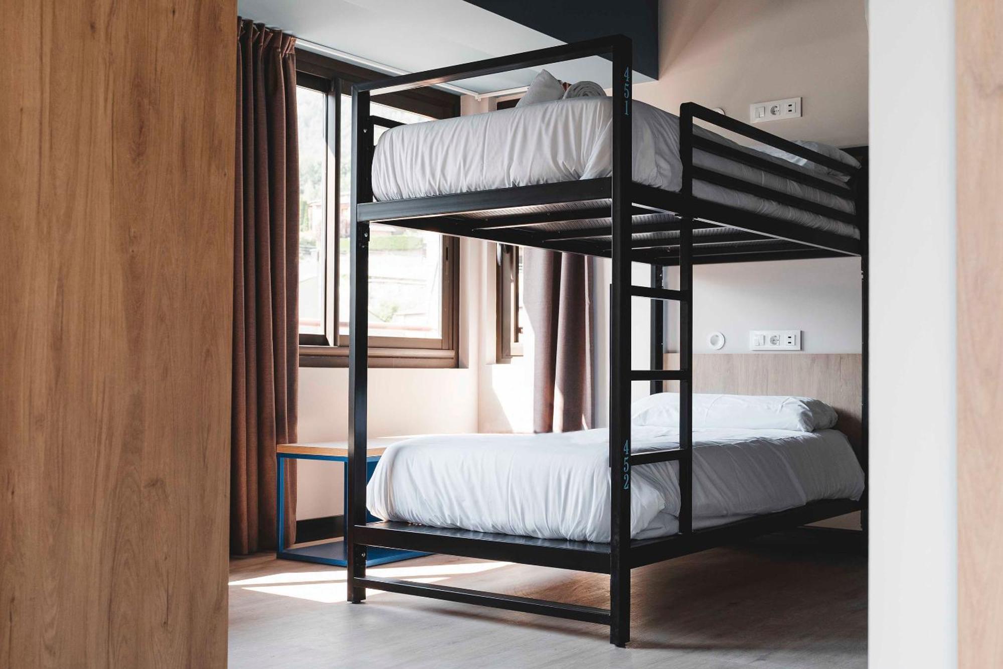 Bed 6-Bed Mixed Dormitory Room