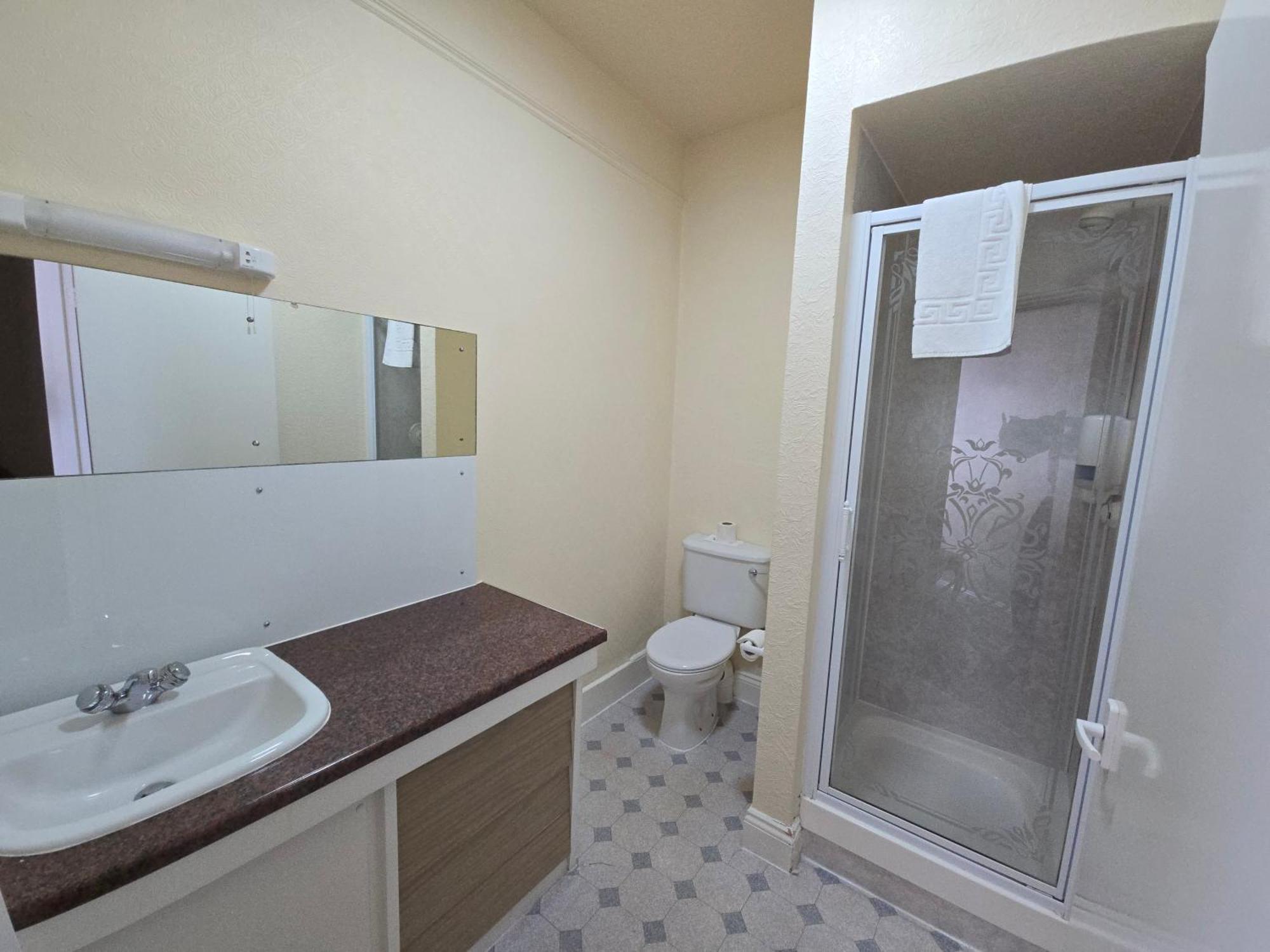 Single Room with Courtyard View