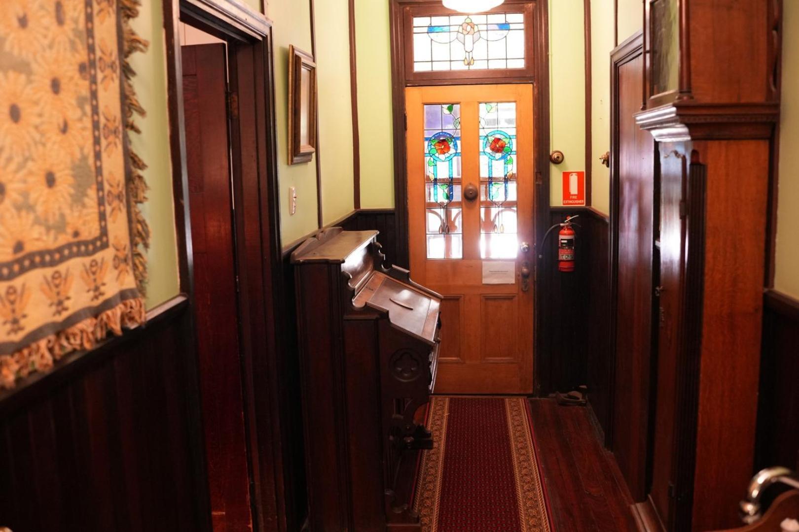 Queen Room Courtyard