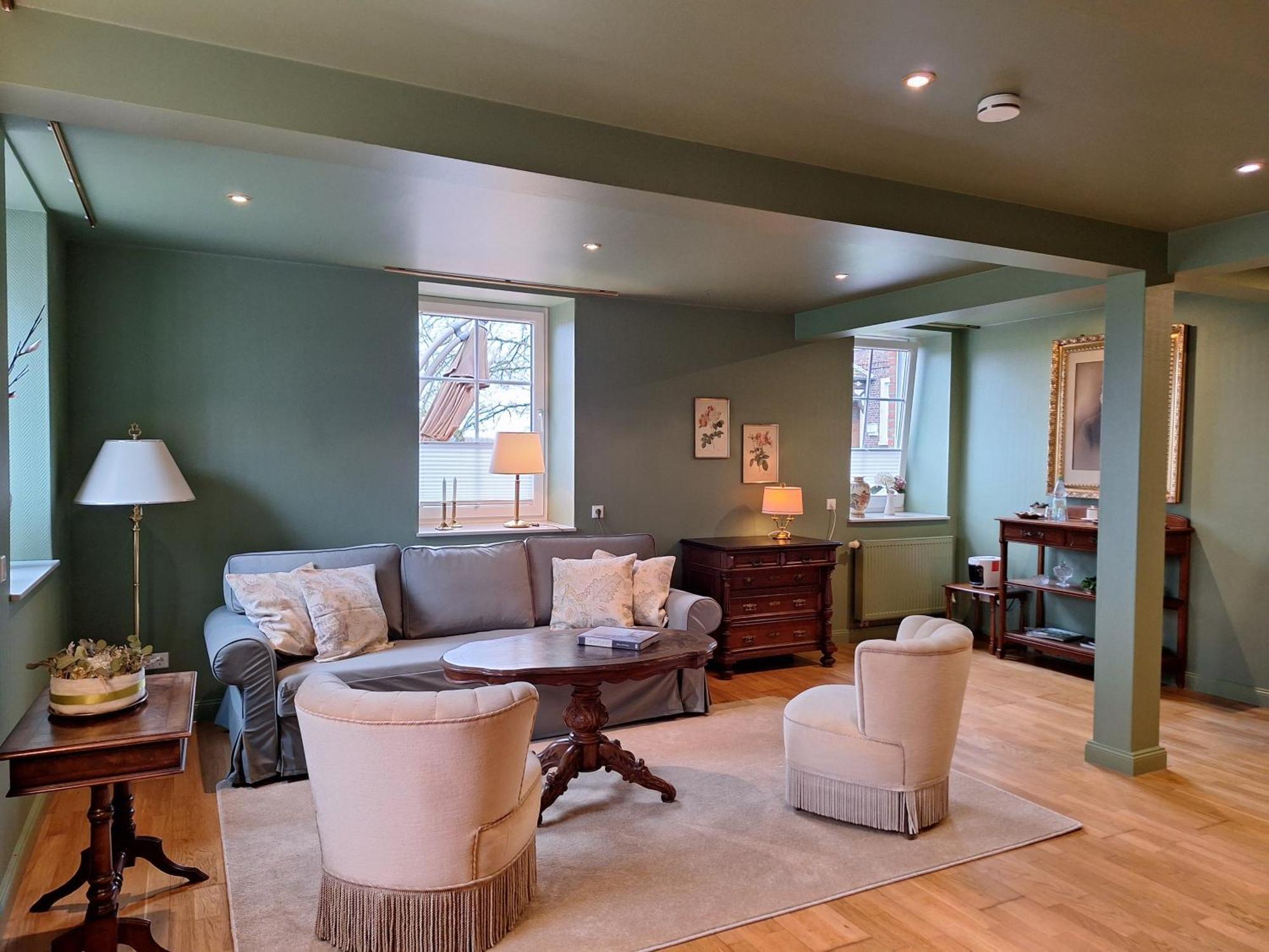 Two-Bedroom Deluxe Apartment Garden View