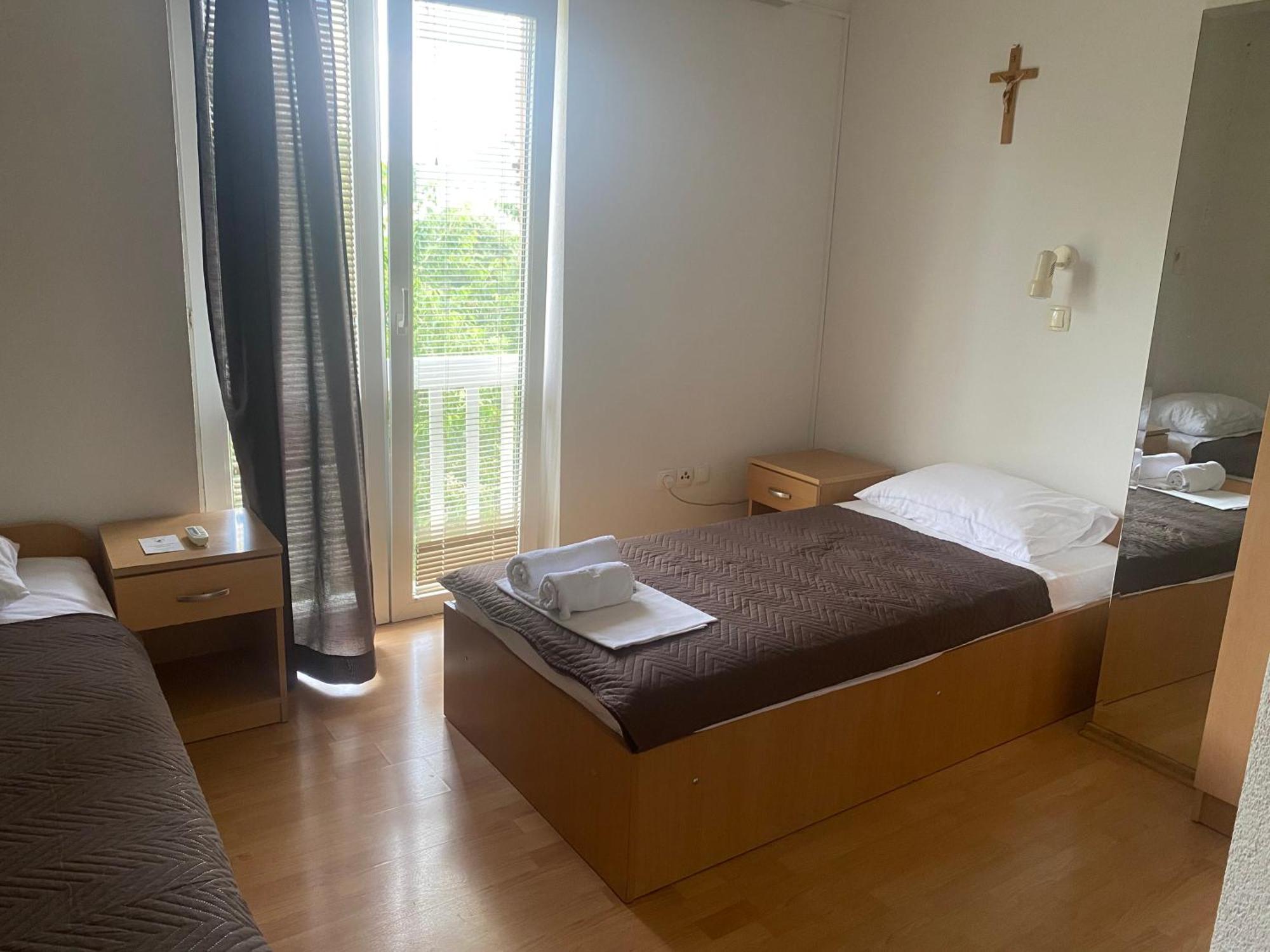 Single Room with Garden View