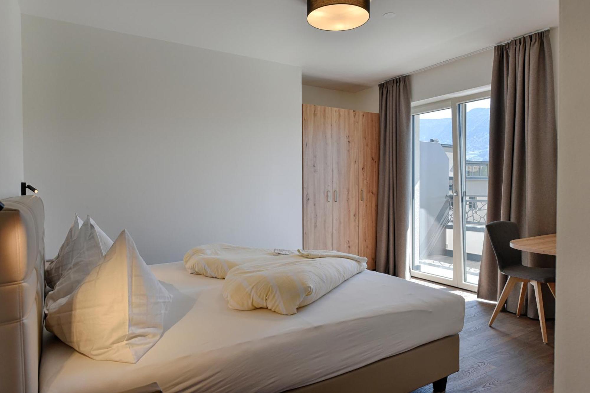 Apartment mit 1 Schlafzimmer und Poolblick