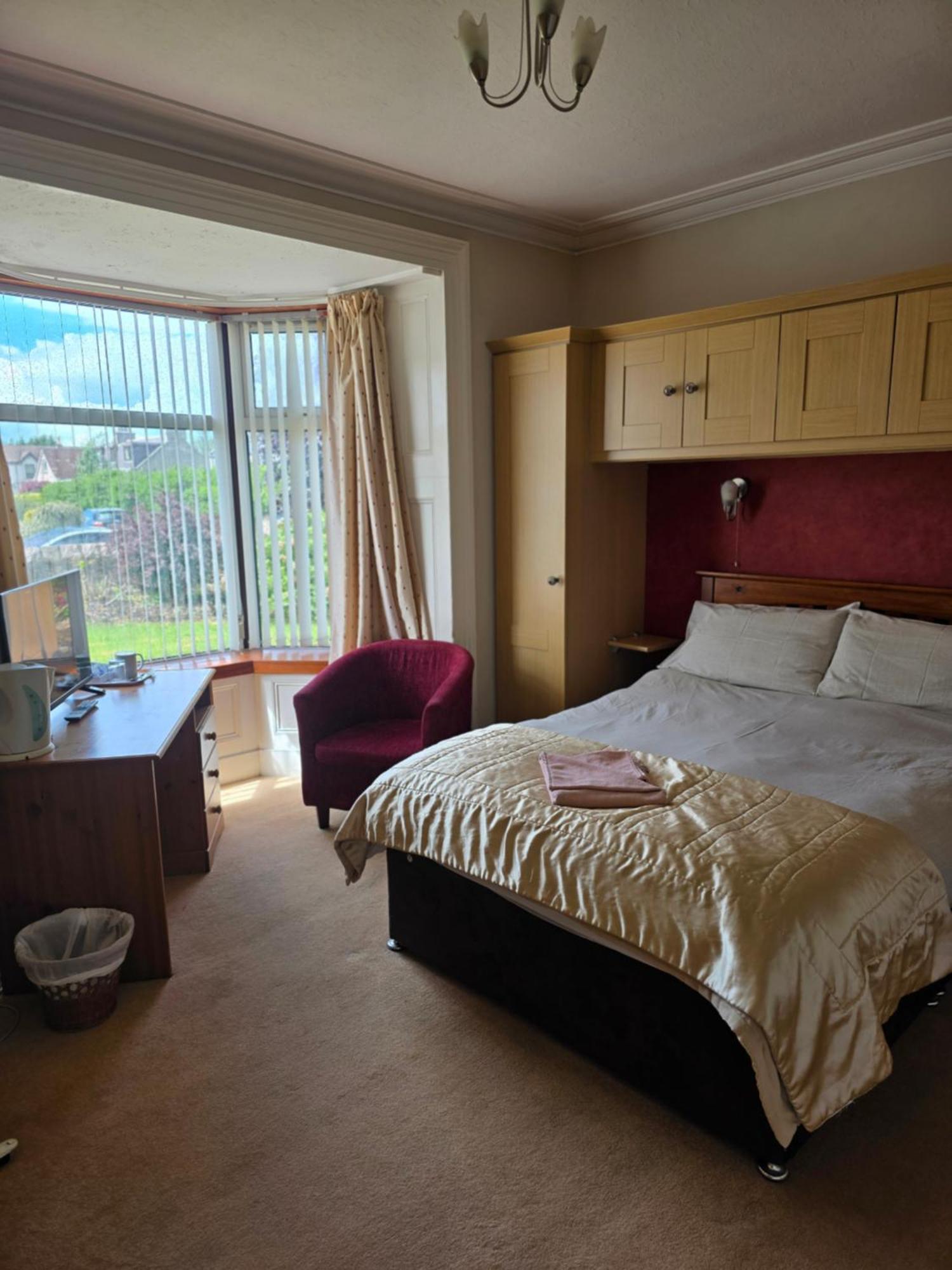 Double Room with Private External Bathroom