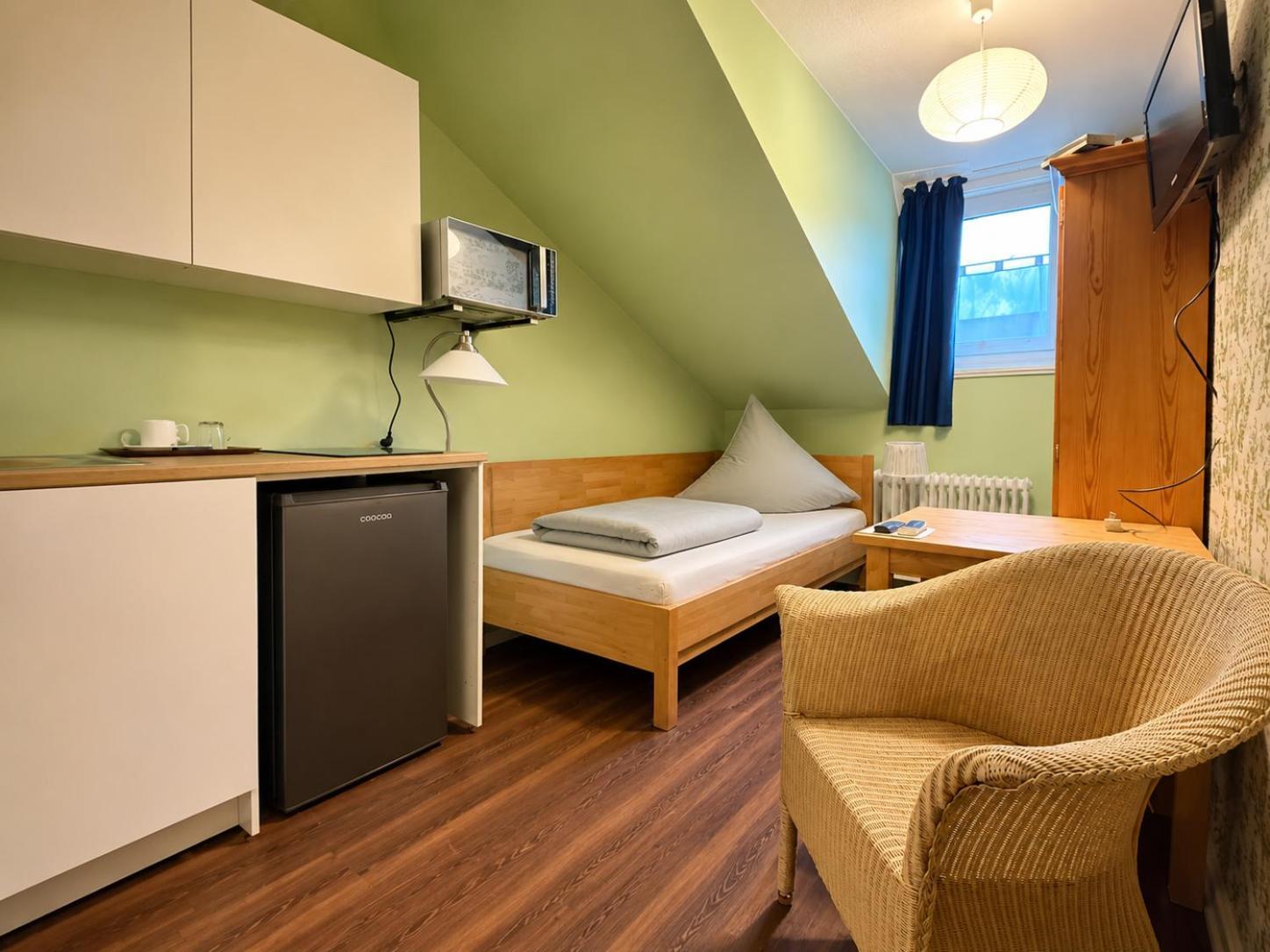 Single Room,1772899597:JPEG