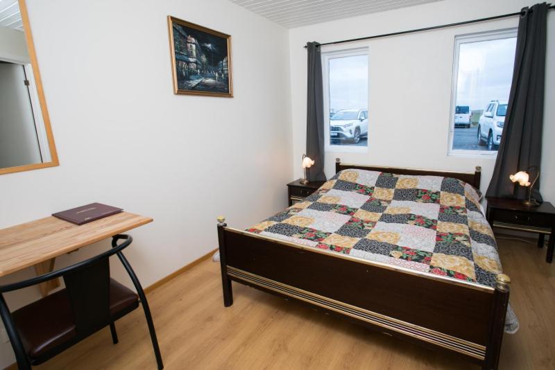 Basic Twin Room