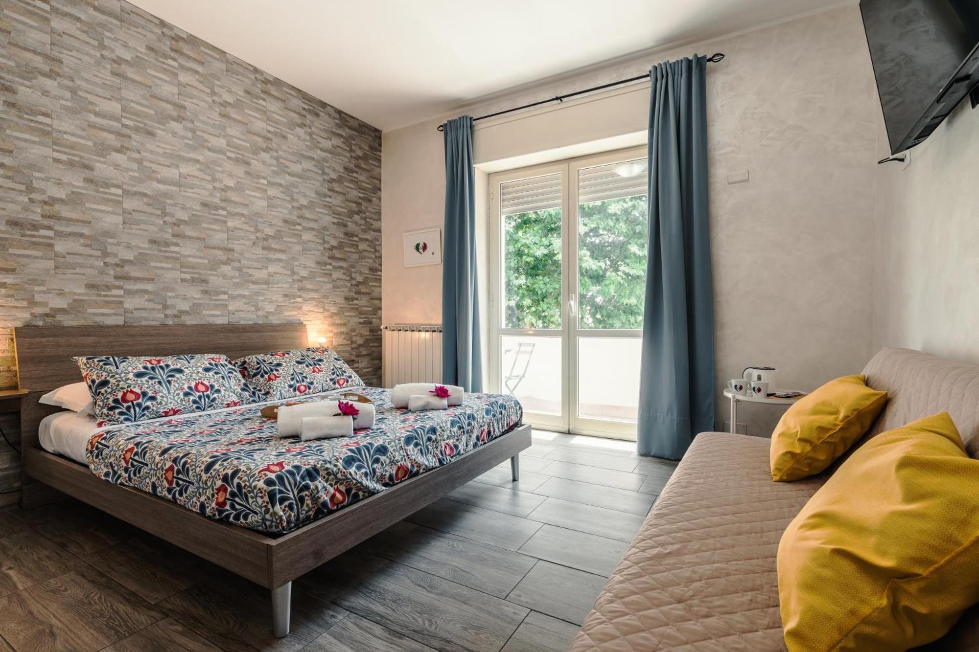 Doppelzimmer mit Whirlpool-Badewanne